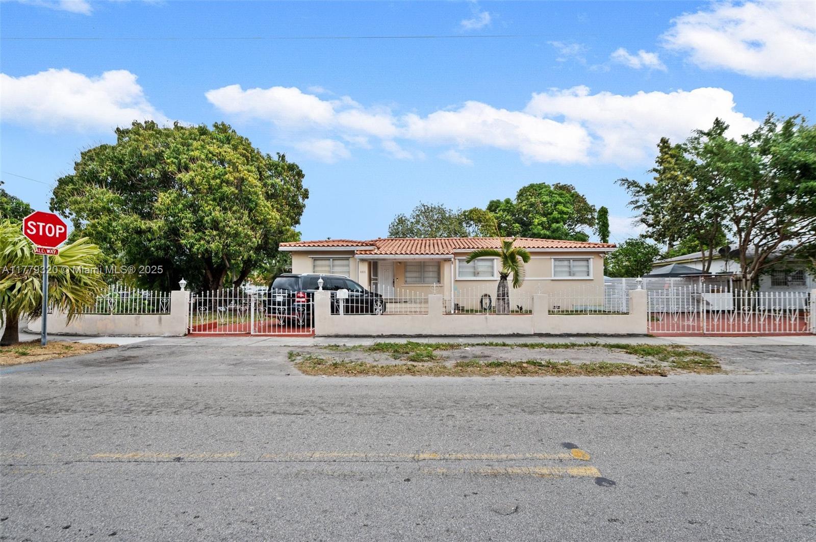 5031 Nw 4th St Property Photo
