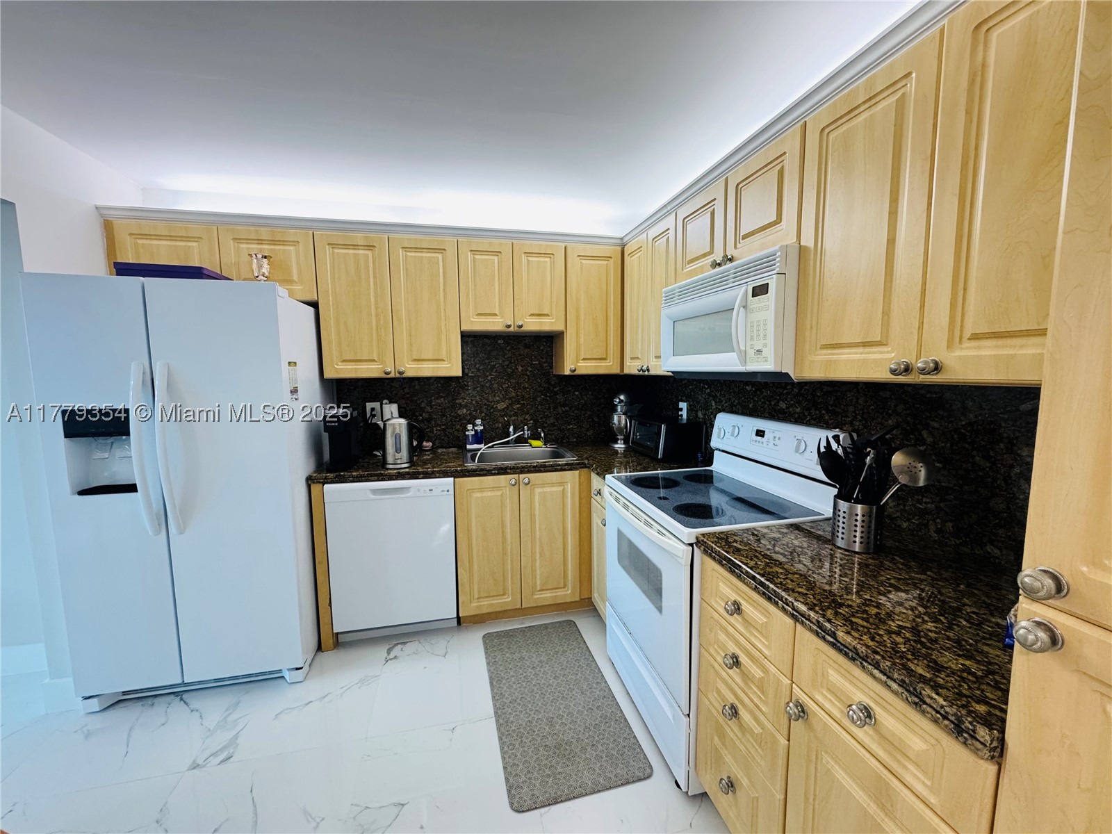 18071 Biscayne Blvd 1503 Property Photo 13