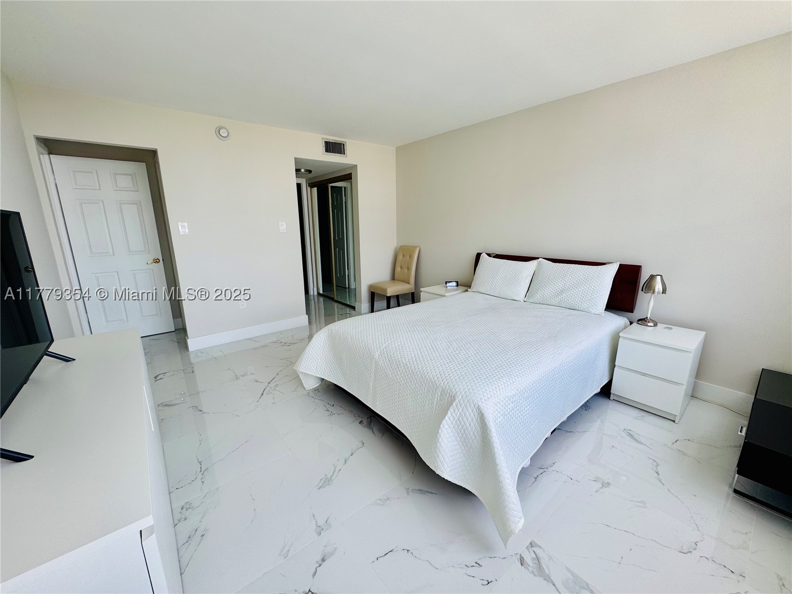 18071 Biscayne Blvd 1503 Property Photo 17