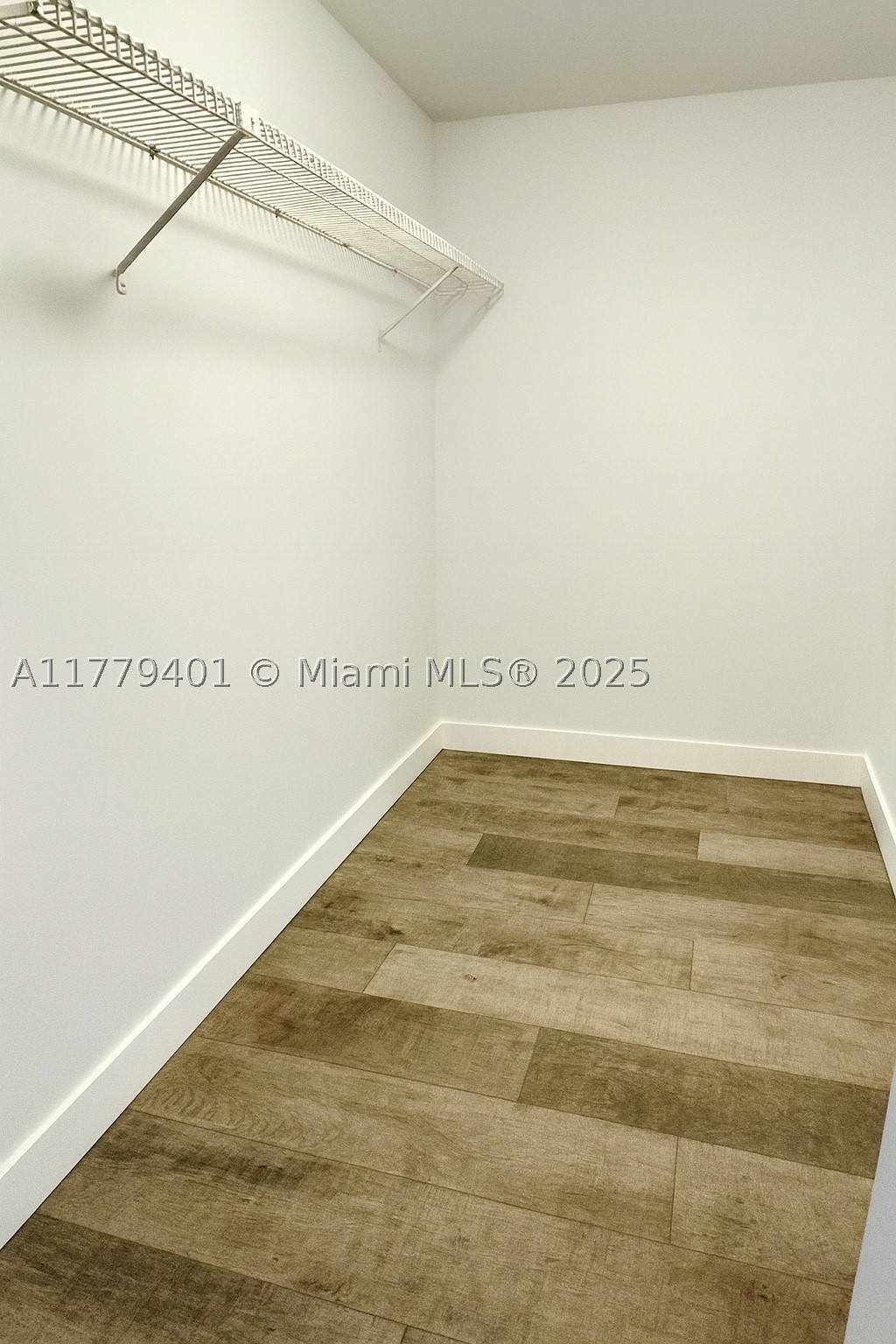 800 Ne 199th St 105d Property Photo 6