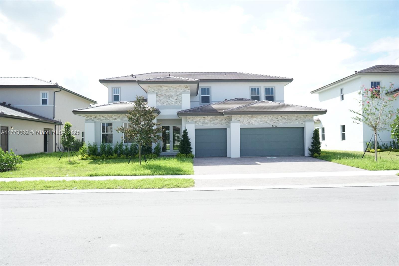 4403 Sw 123rd Ln Property Photo