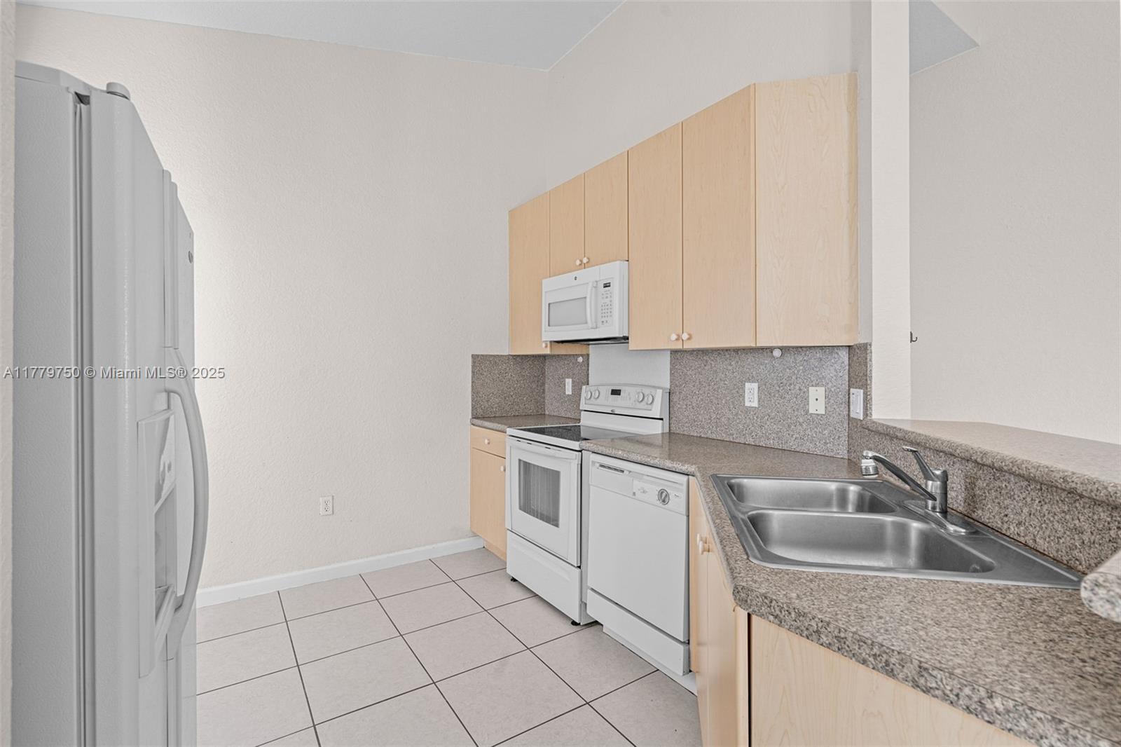 1270 Ne 39th Ave 1270 Property Photo 15