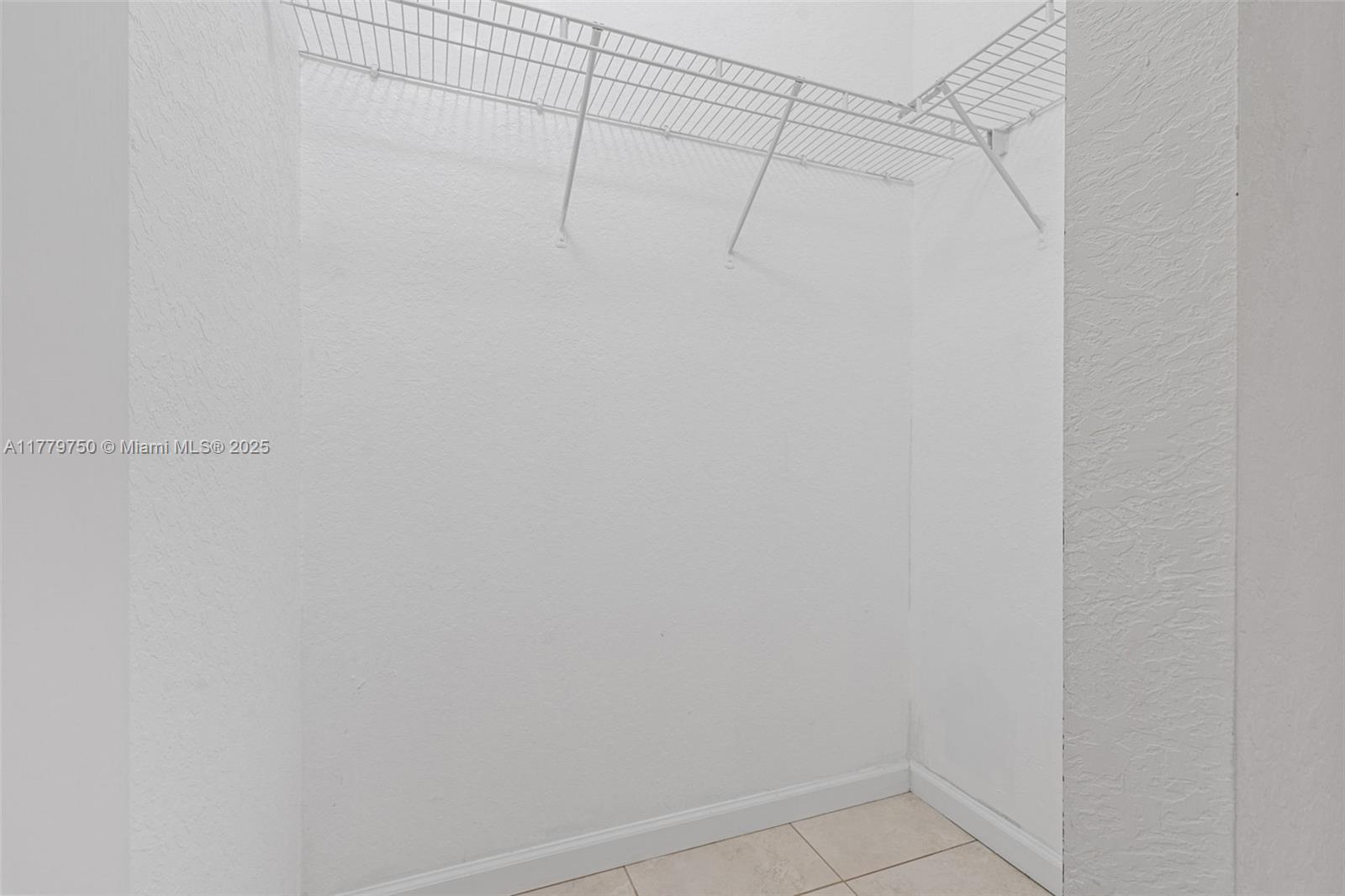 1270 Ne 39th Ave 1270 Property Photo 24