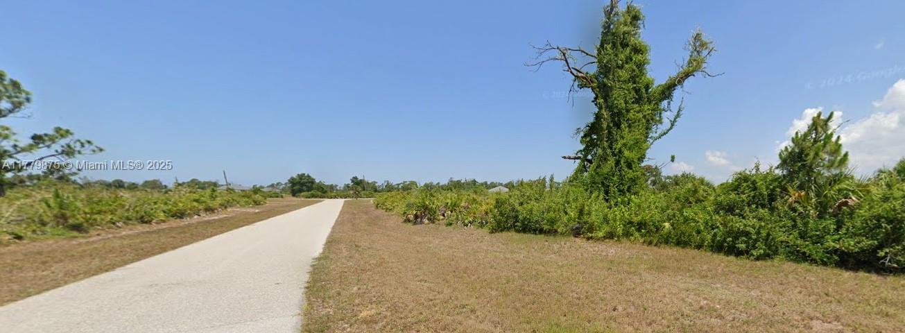 12 Trim Property Photo 3