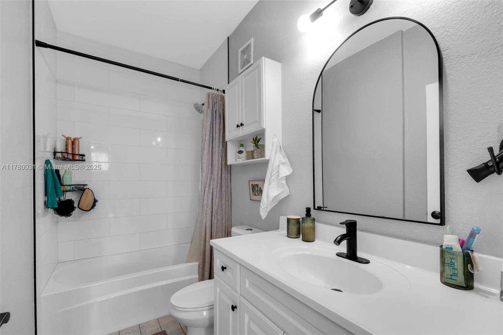 2551 Se 16th Ter 101 Property Photo 17