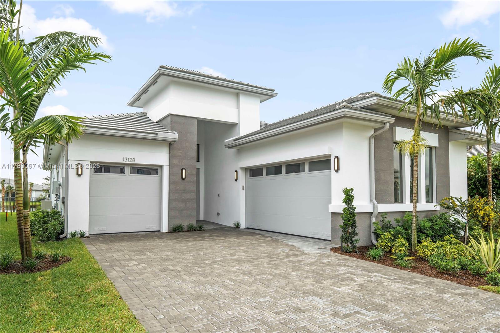 13128 Feathering Way Property Photo