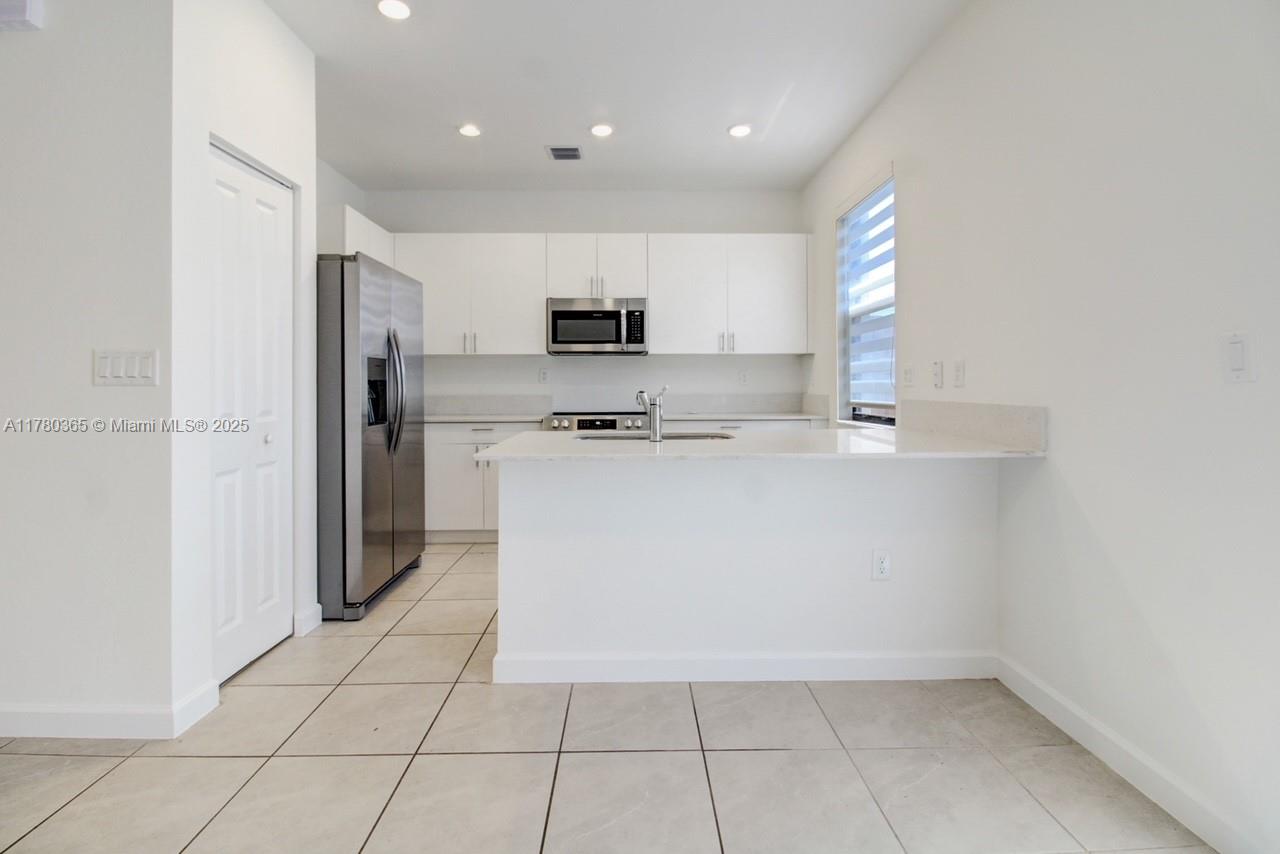 11918 Sw 247th Ter 11918 Property Photo 5
