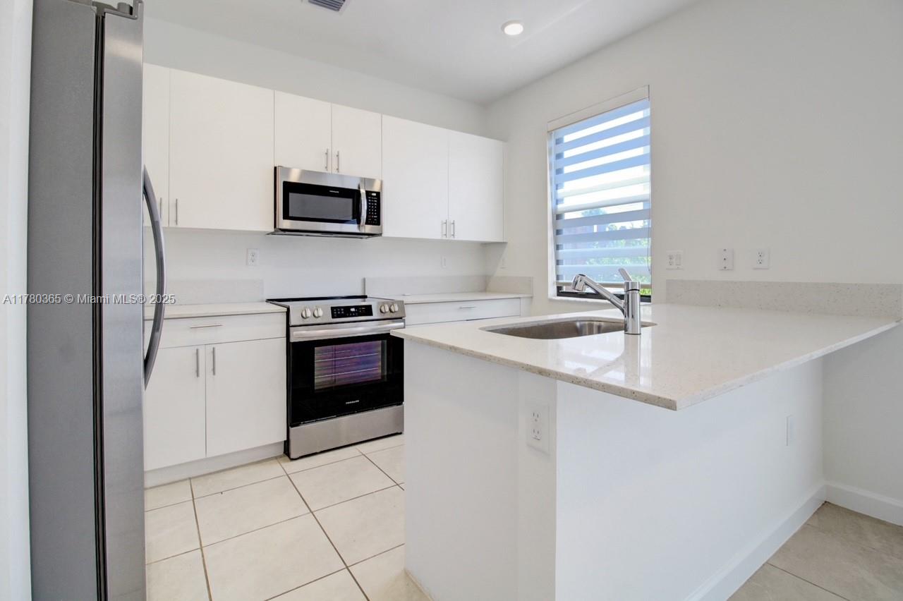 11918 Sw 247th Ter 11918 Property Photo 6