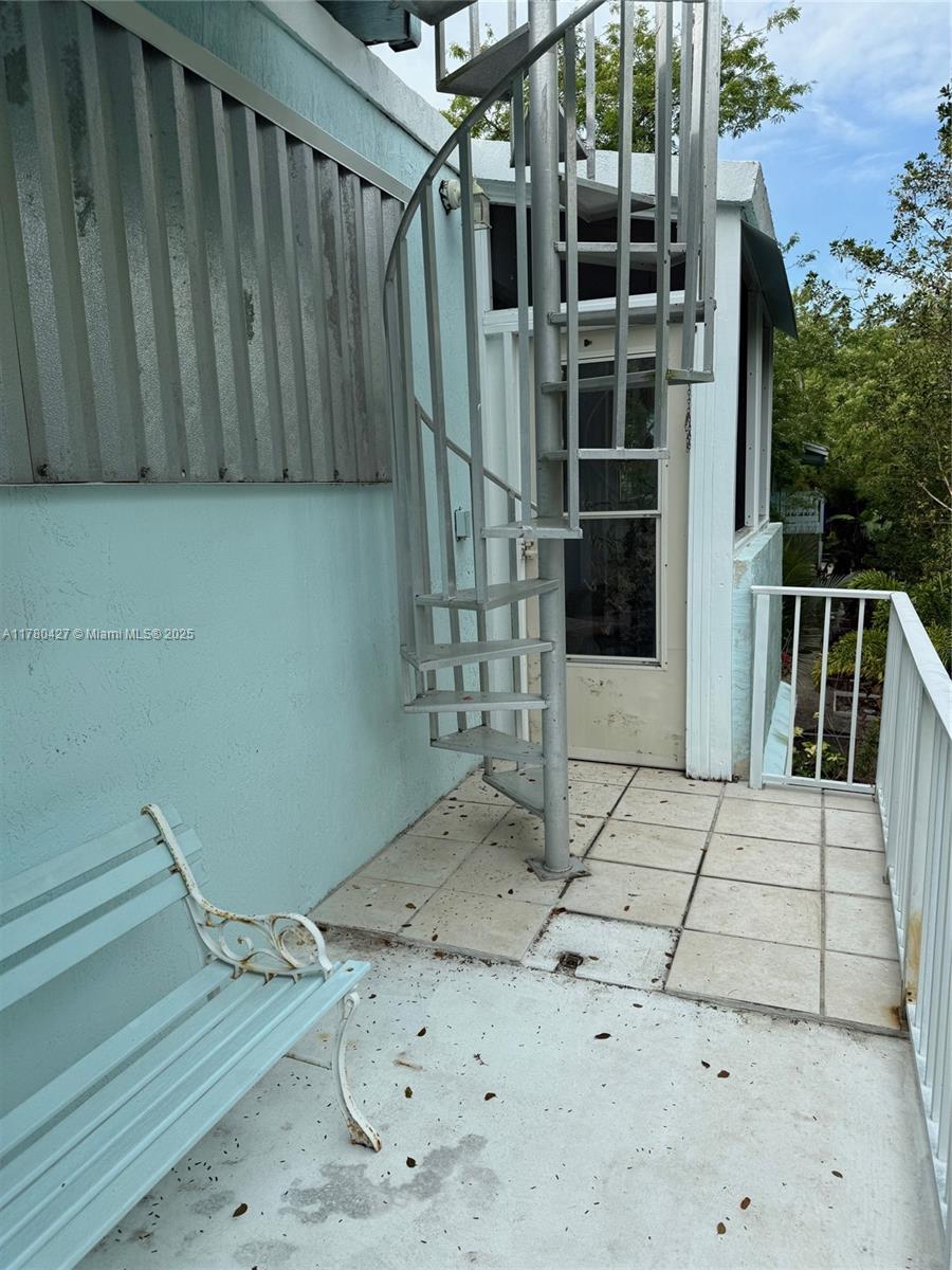 313 Bayview Ave Property Photo 26