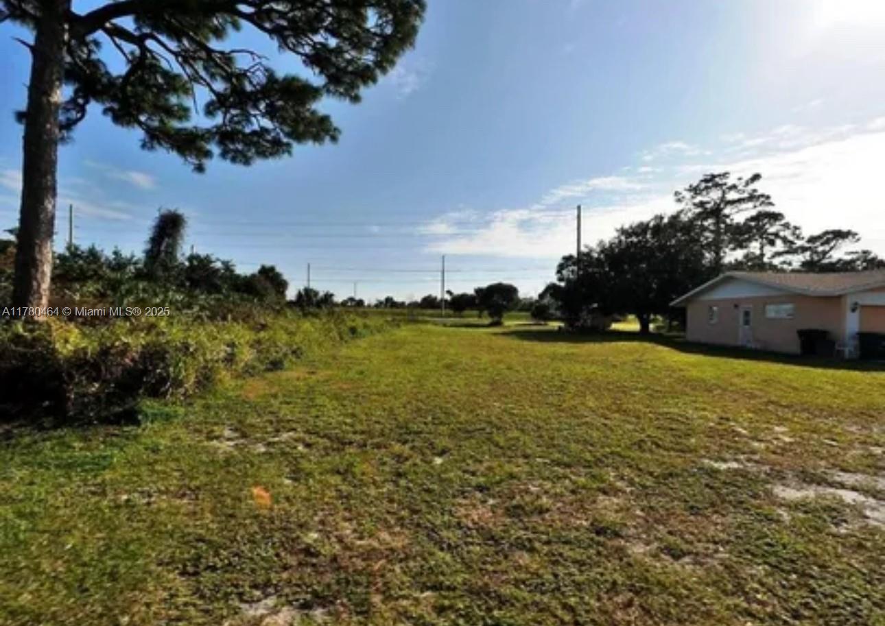 1805 Barcelona Ave Property Photo