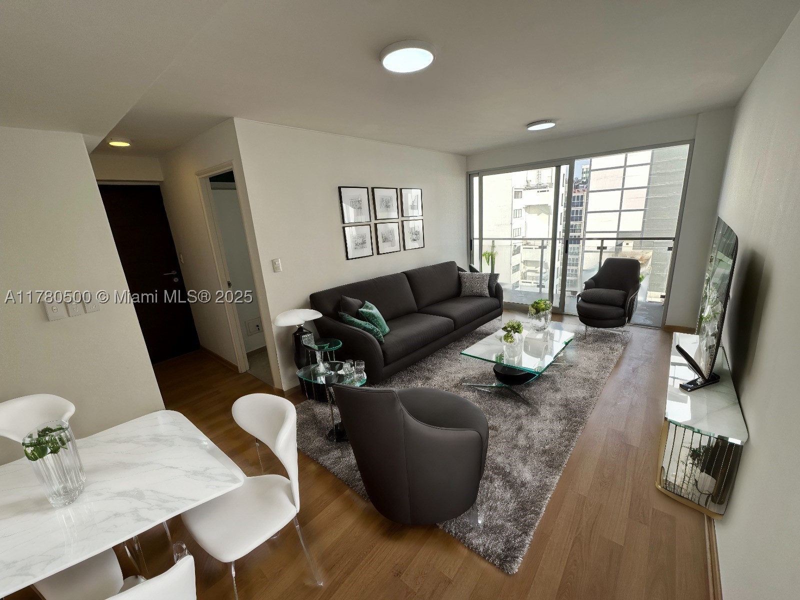 175 Jiron Saco Oliveros Pe 1903 Property Photo 8