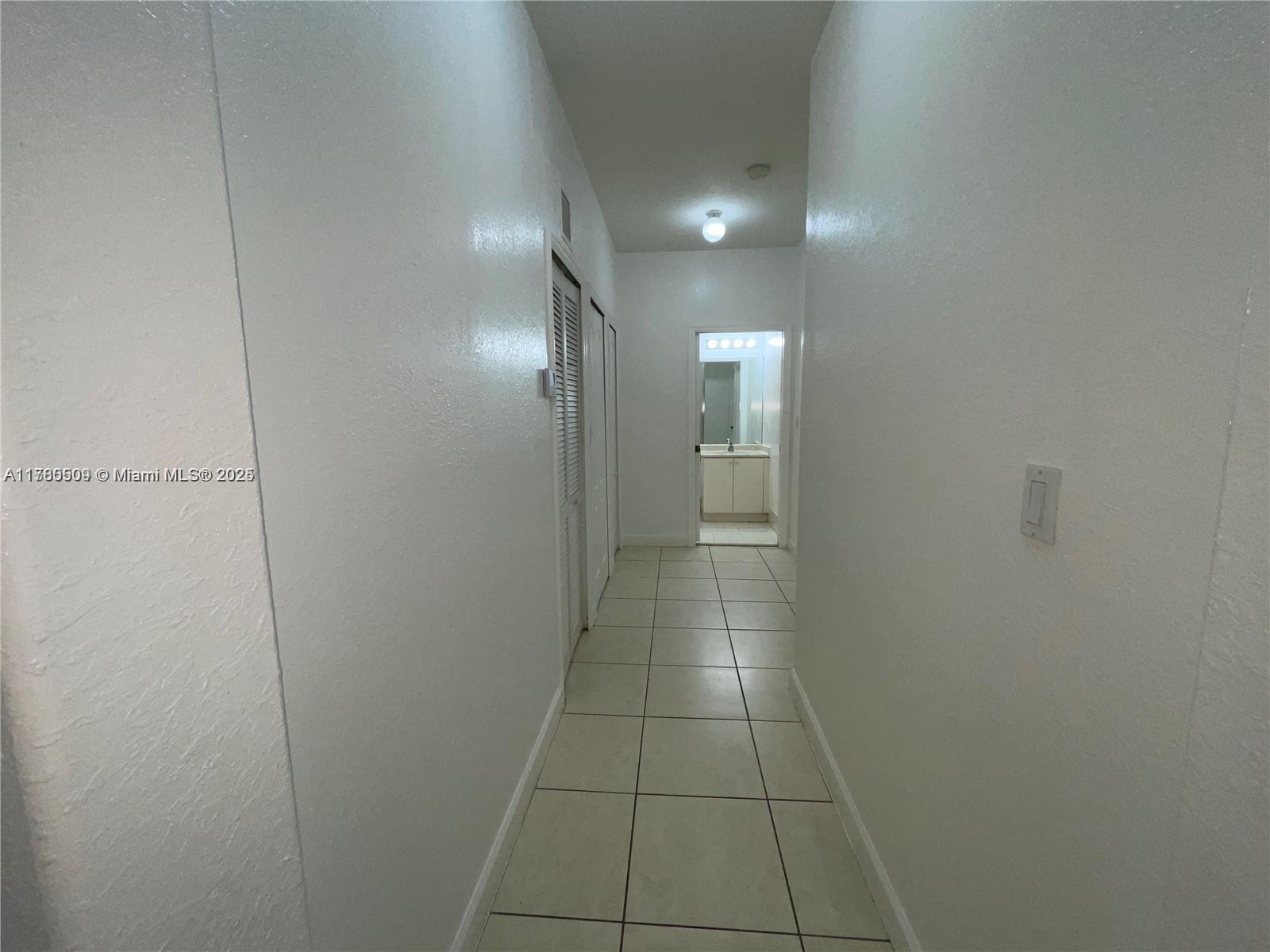 1535 Se 26th St 104 Property Photo 10