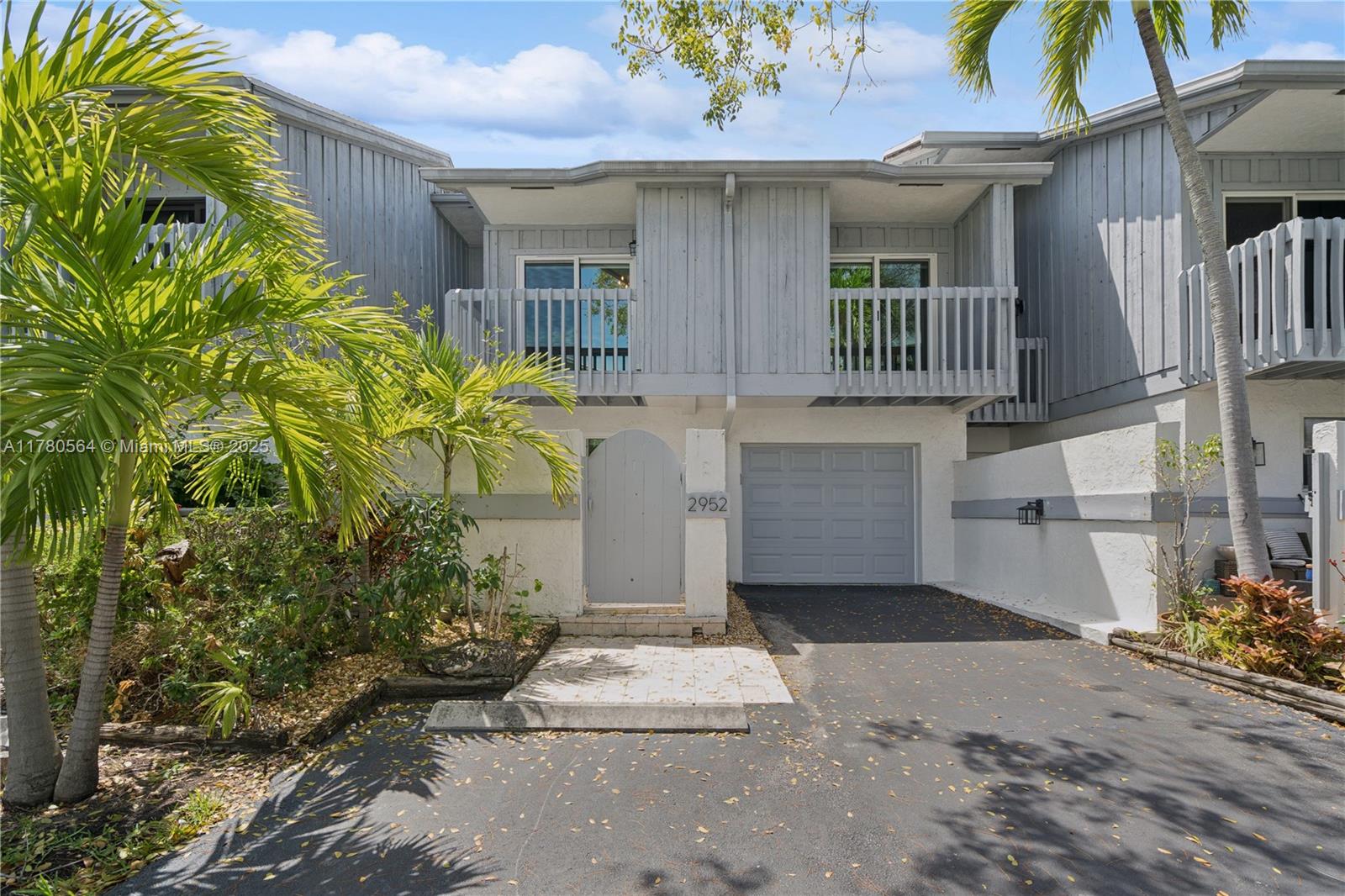 2952 Florida Blvd Property Photo