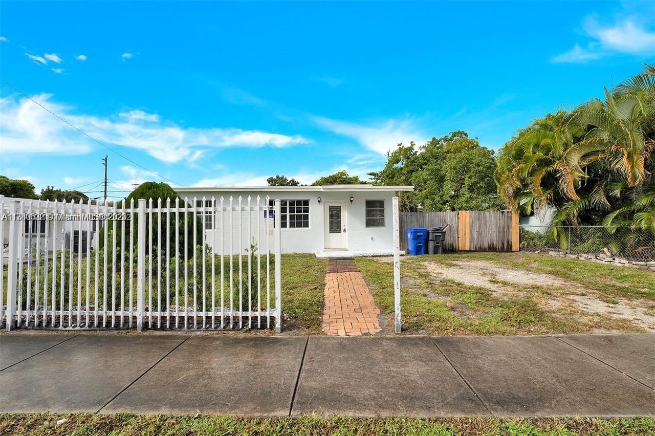 3900 Sw 47th Ave Property Photo