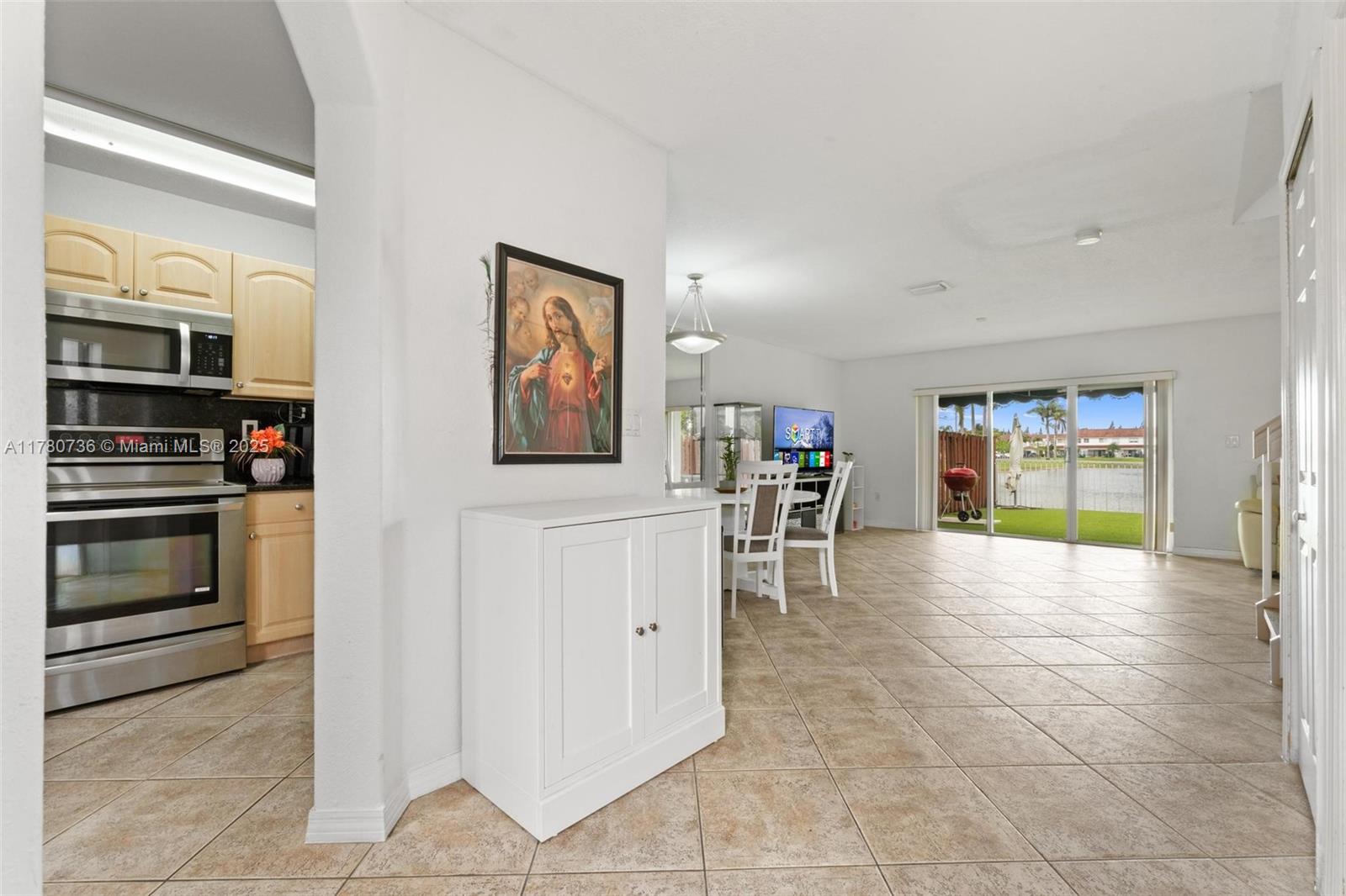 4866 Nw 114th Ct Property Photo 5