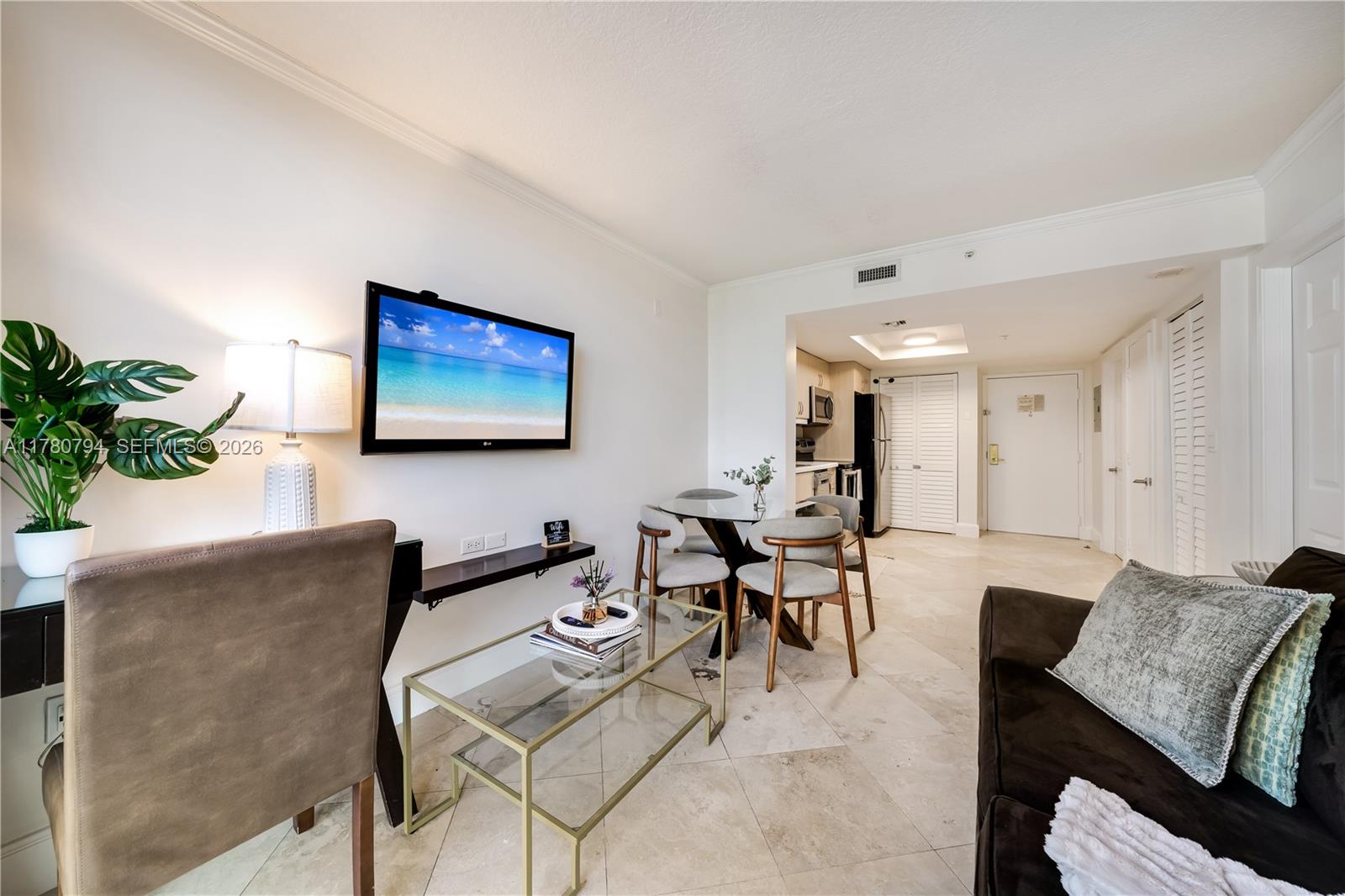 2951 S Bayshore Dr 815 Property Photo 8