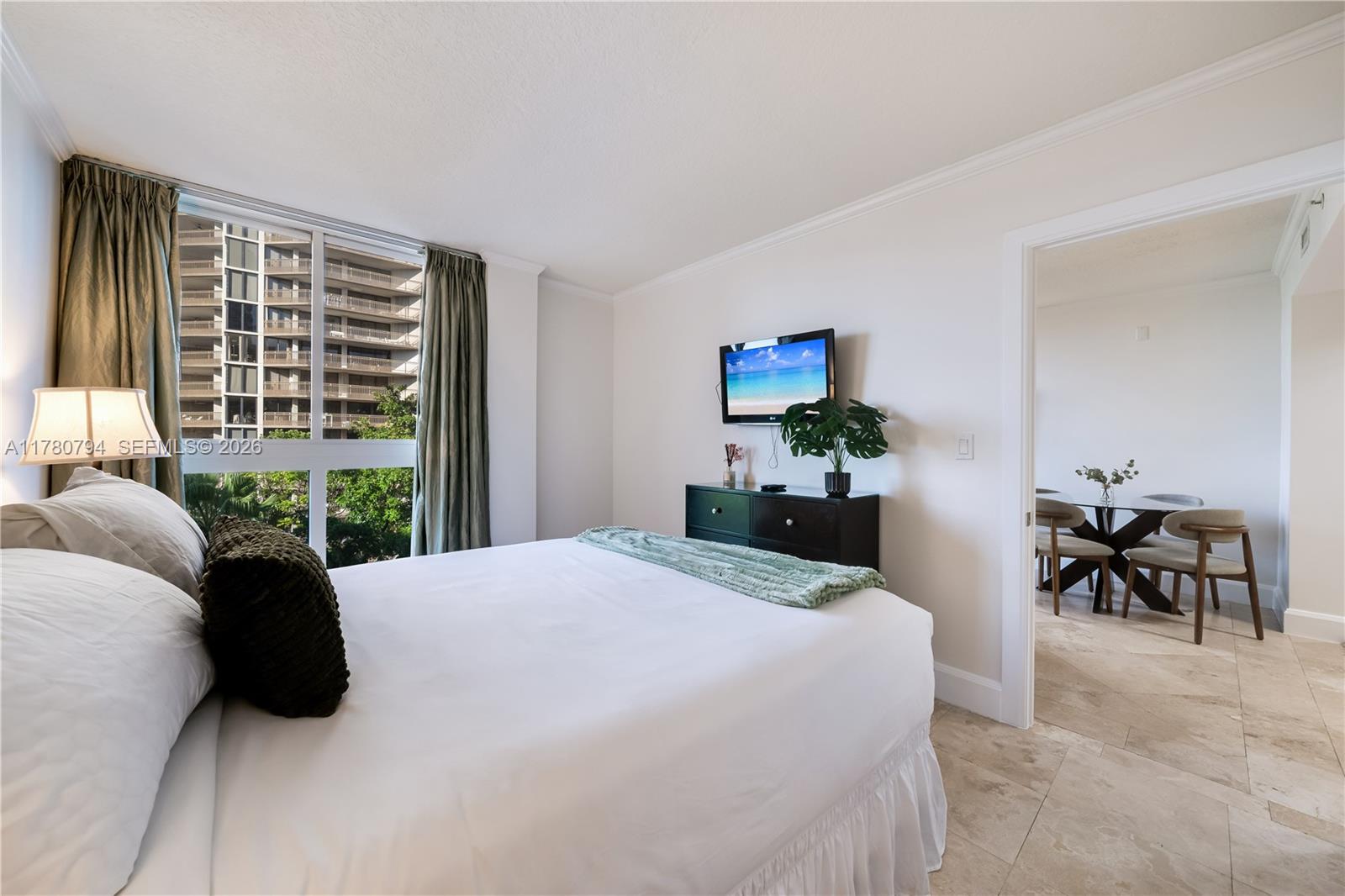 2951 S Bayshore Dr 815 Property Photo 11