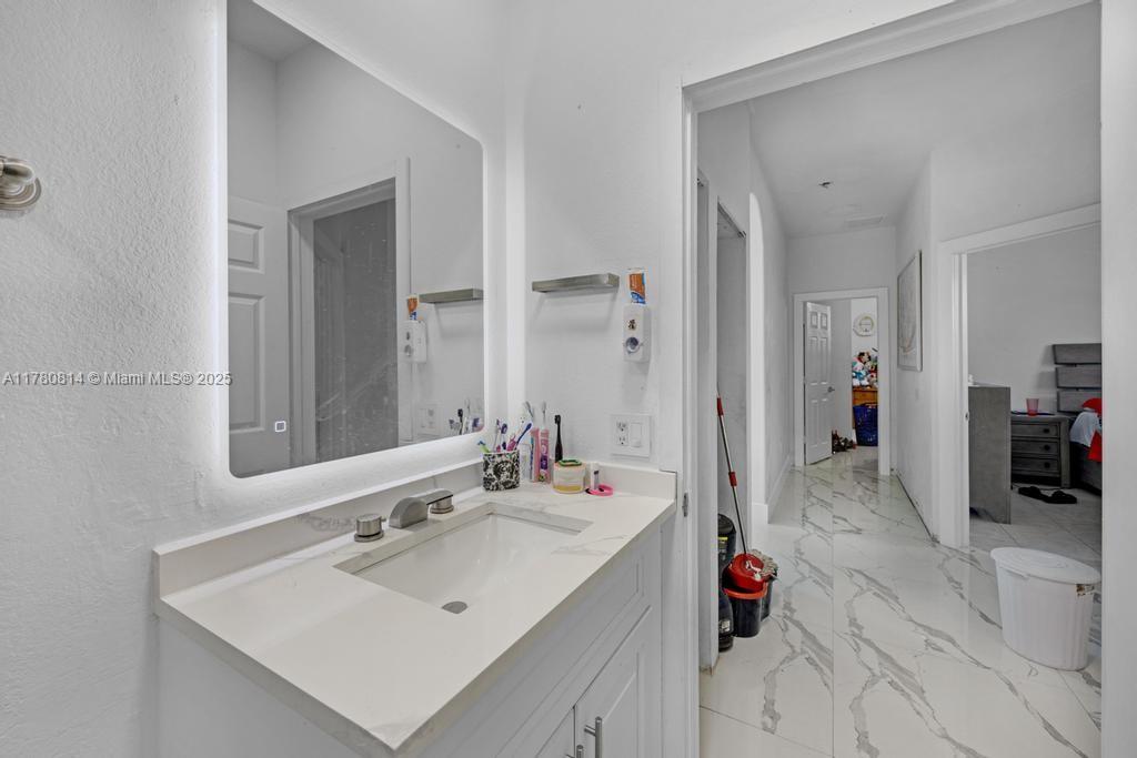 10978 Sw 243rd Ln Property Photo 15