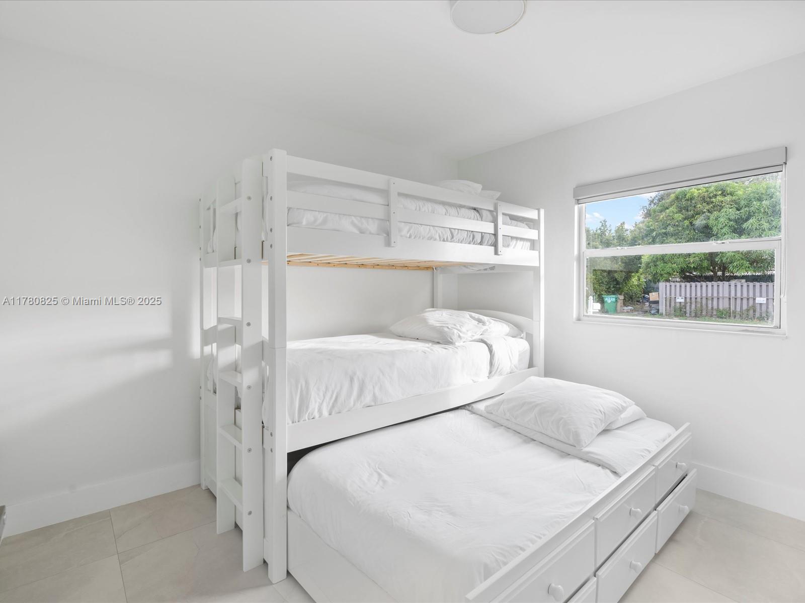 5731 Sw 54th Ter Property Photo 10