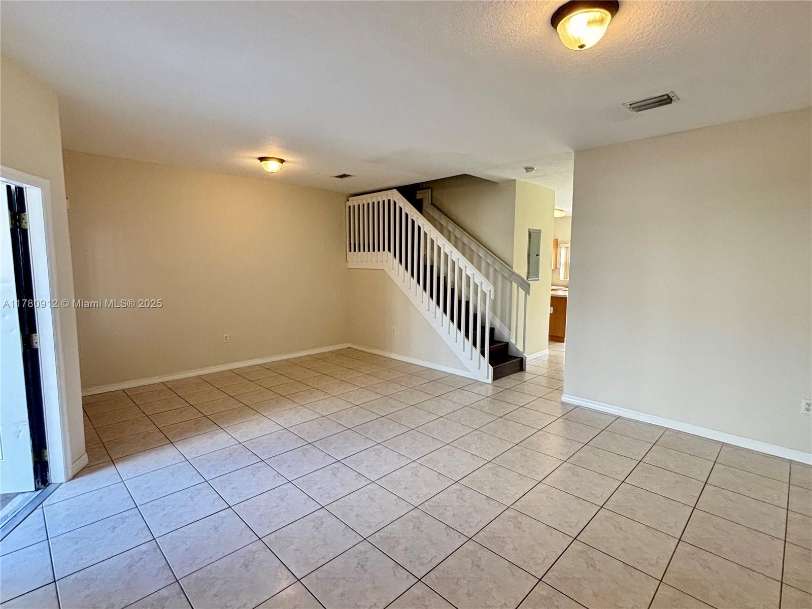 2922 Se 15th Ter Property Photo 2