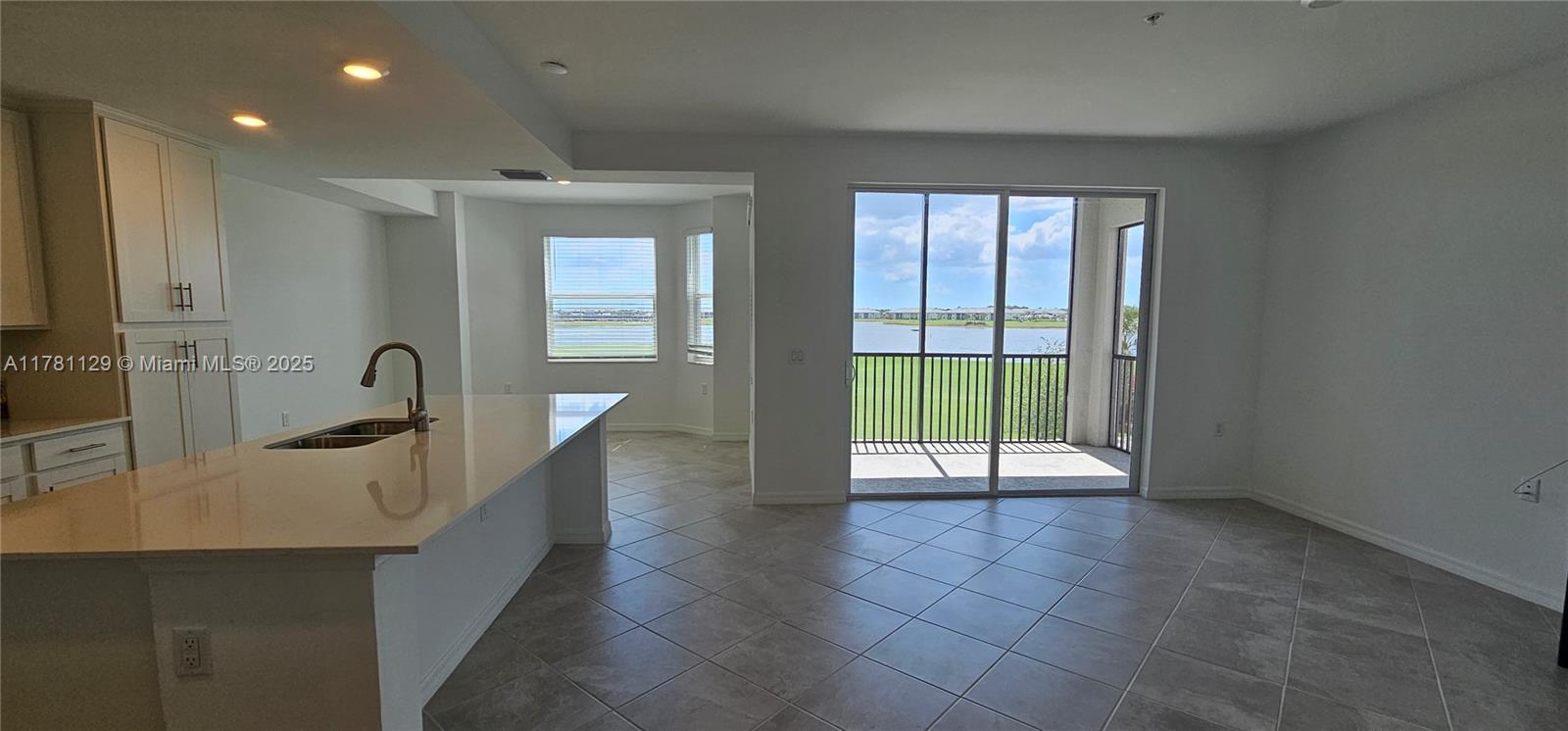 5651 Double Eagle Cir 4327 Property Photo