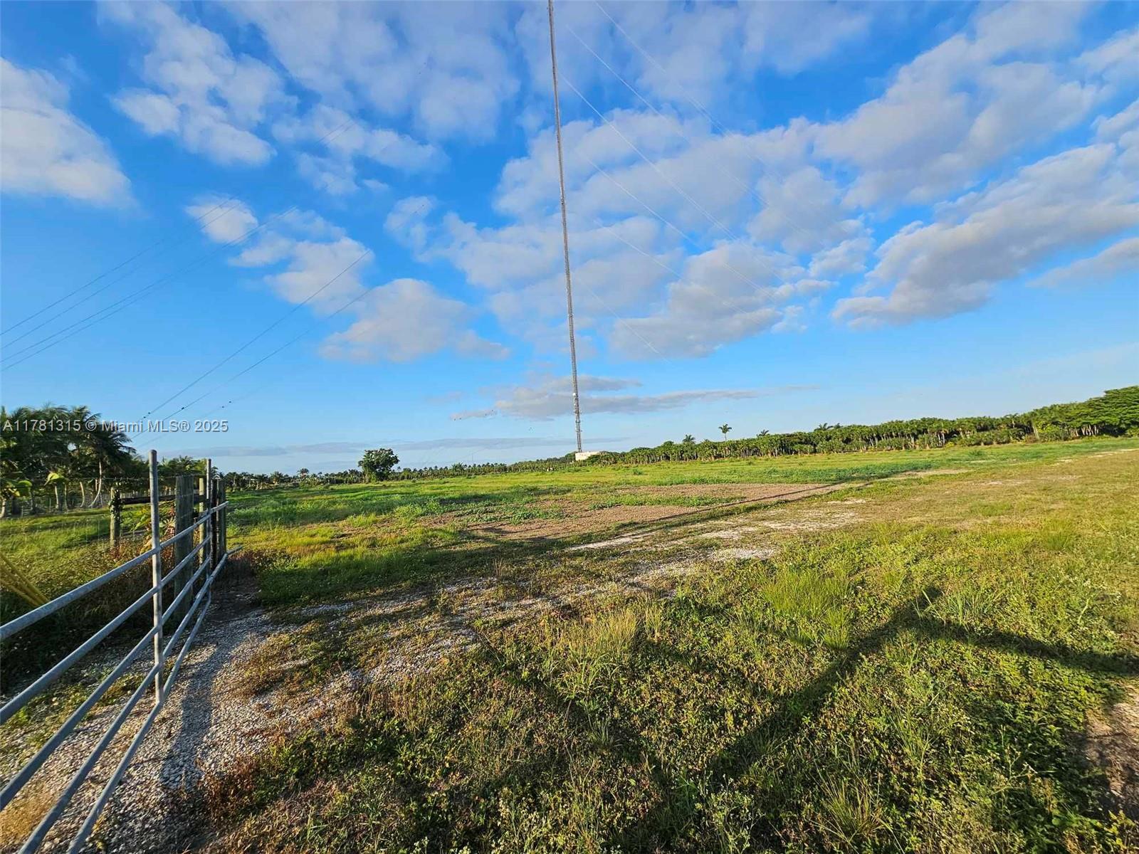 169xx Sw 240 St Property Photo 5