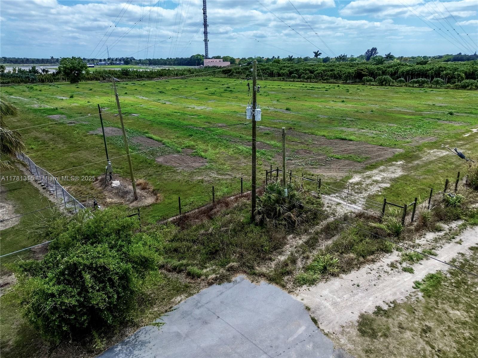 169xx Sw 240 St Property Photo 11