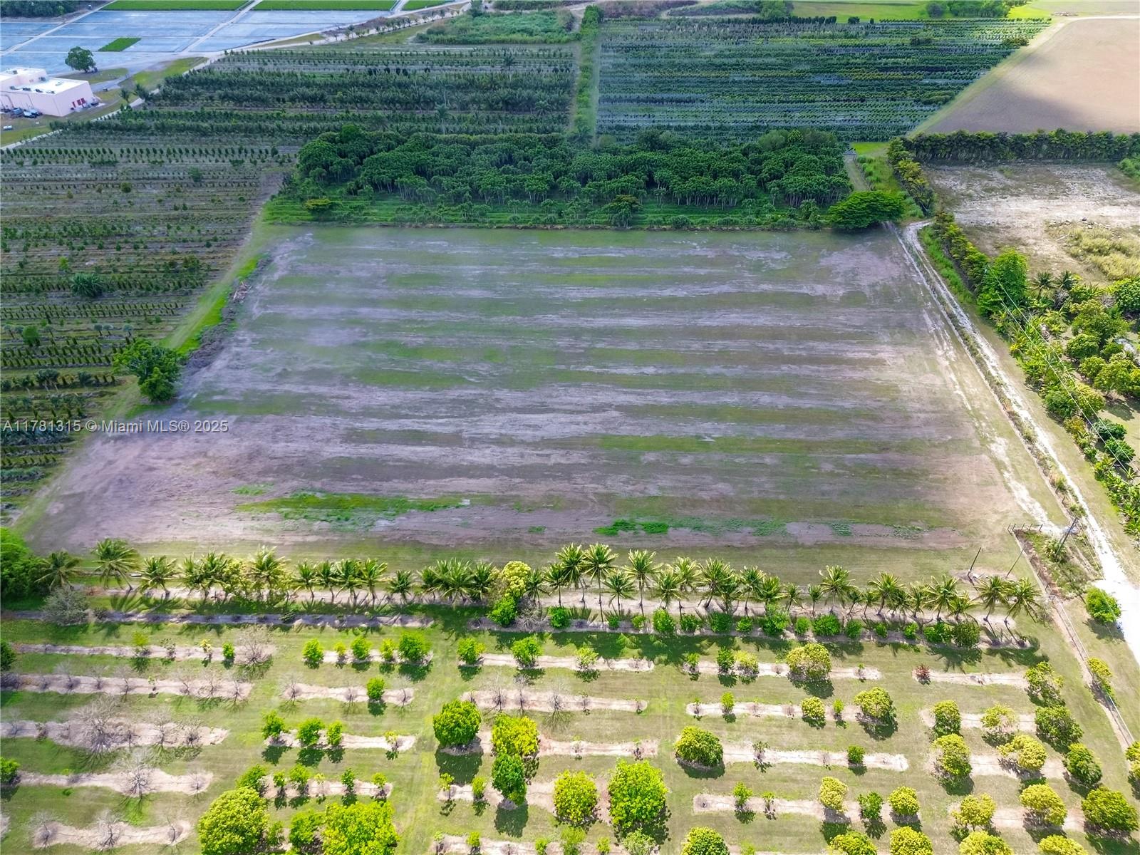 169xx Sw 240 St Property Photo 17