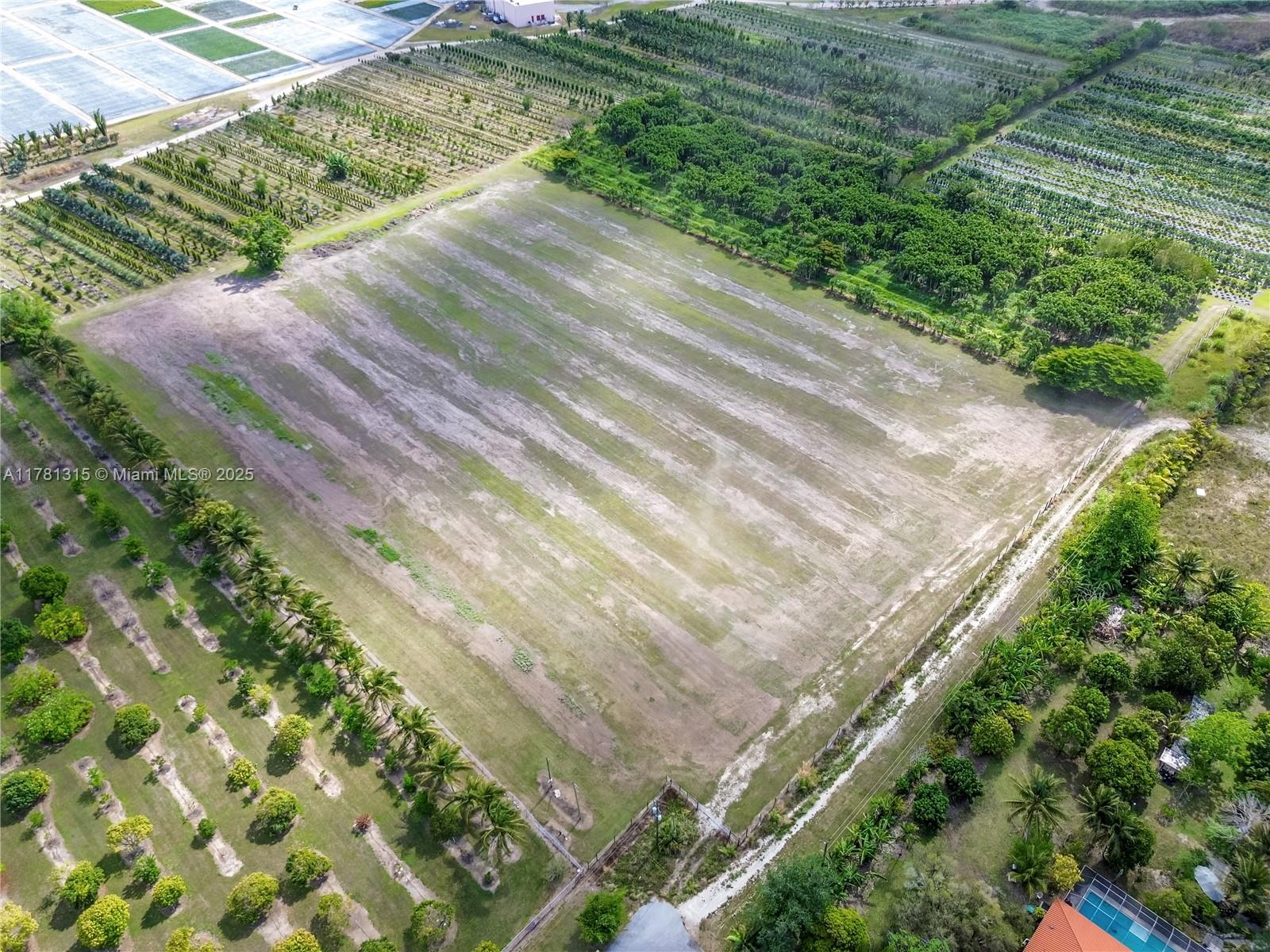 169xx Sw 240 St Property Photo 23