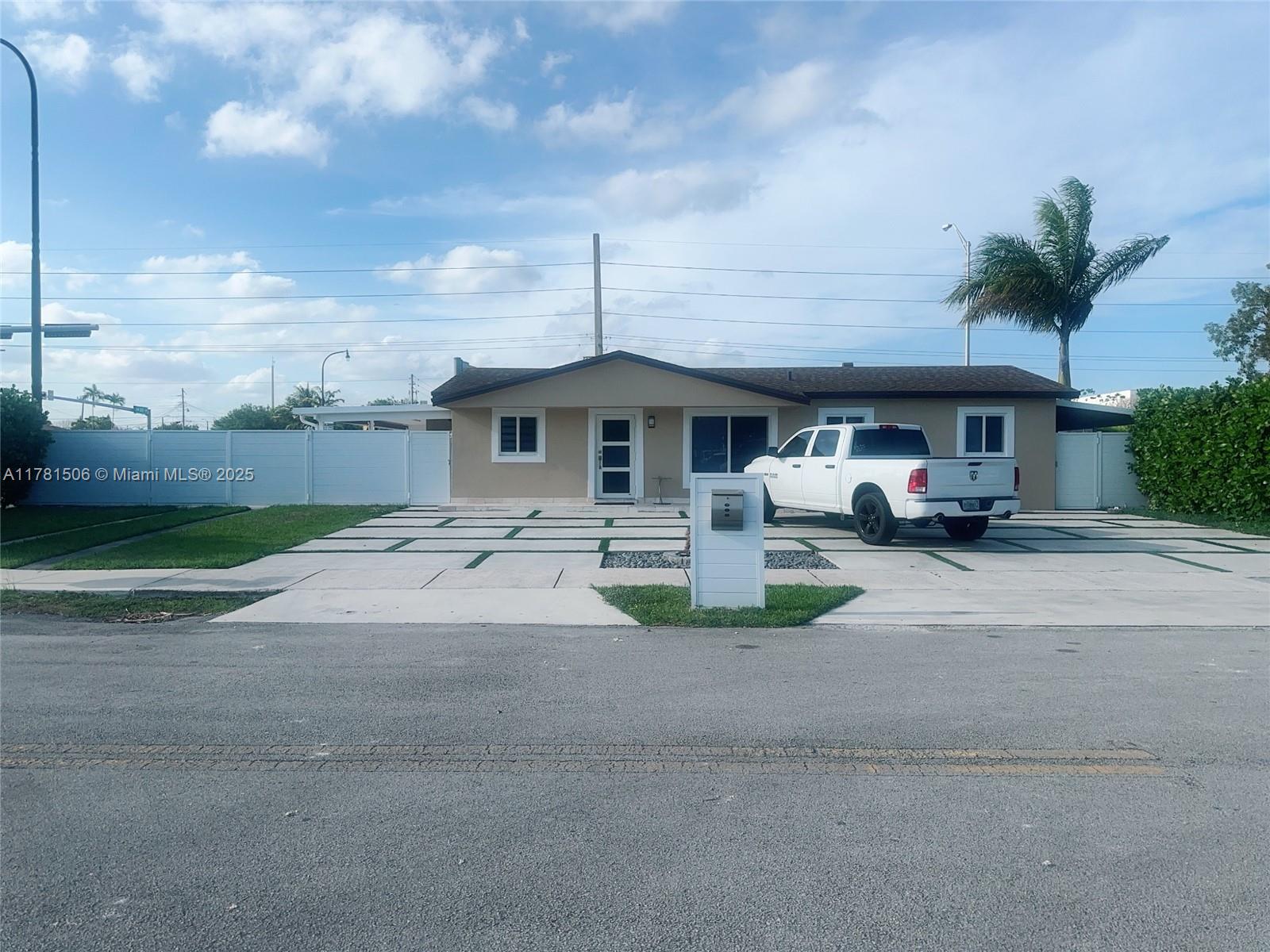 10075 Sw 152nd Ter Property Photo