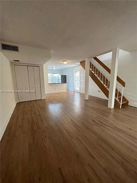 8923 Ne 4th Ave Rd 8923 Property Photo