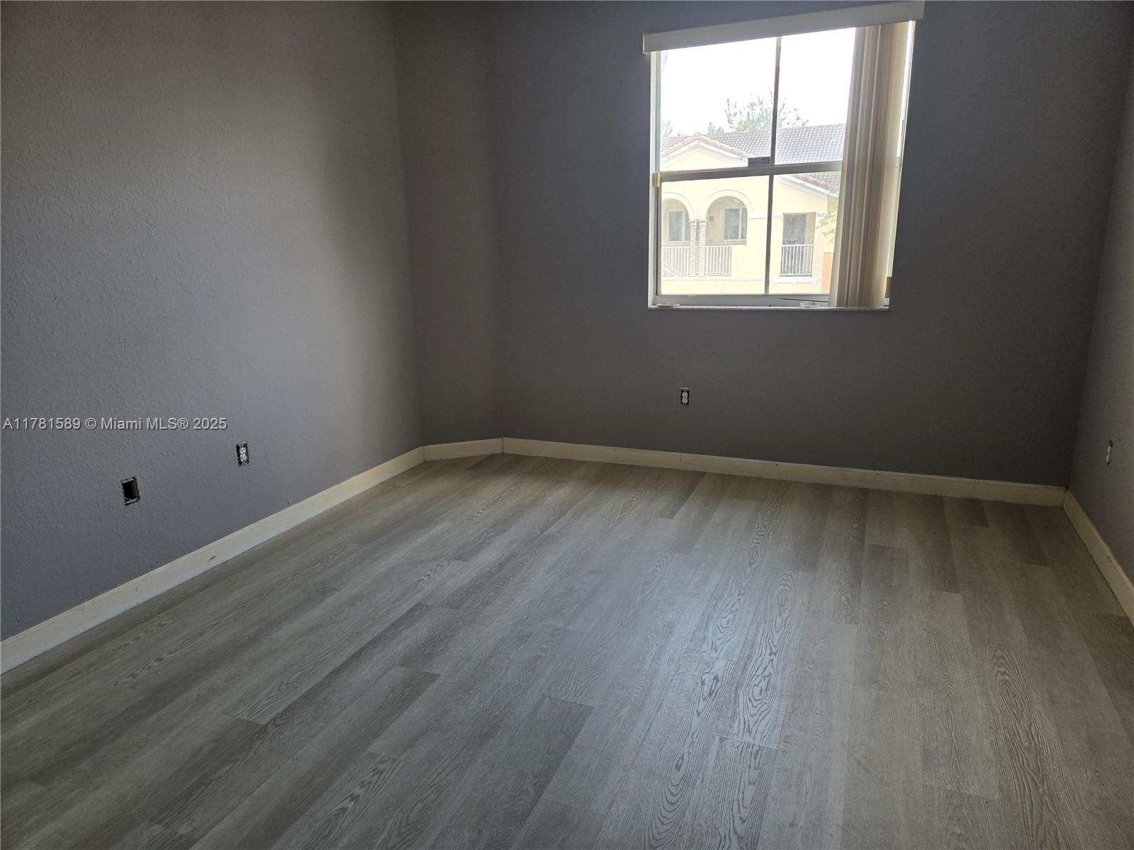 1660 Se 29th St 207 Property Photo 6