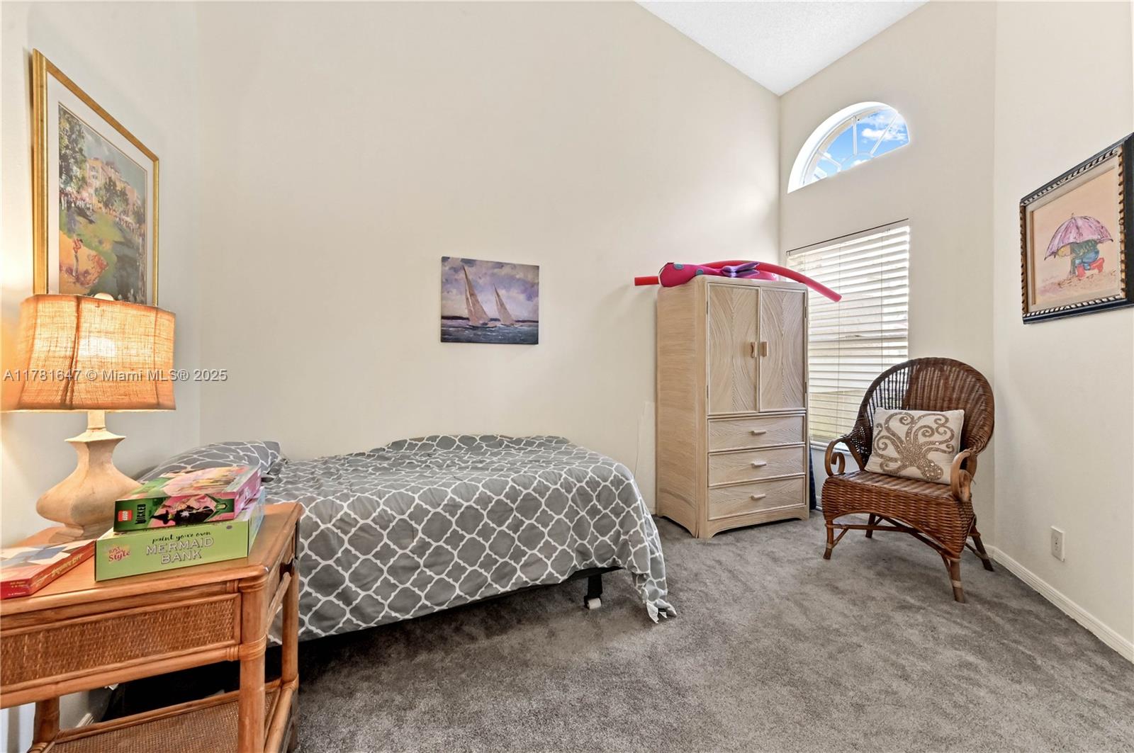 401 Sabal Palm Ln 401 Property Photo 13