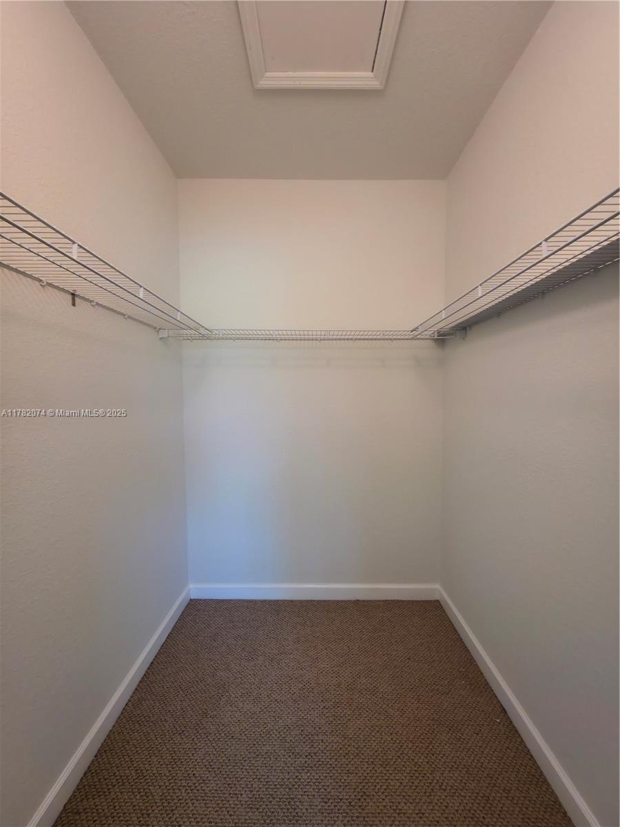 378 Ne 25th Pl 201 Property Photo 18