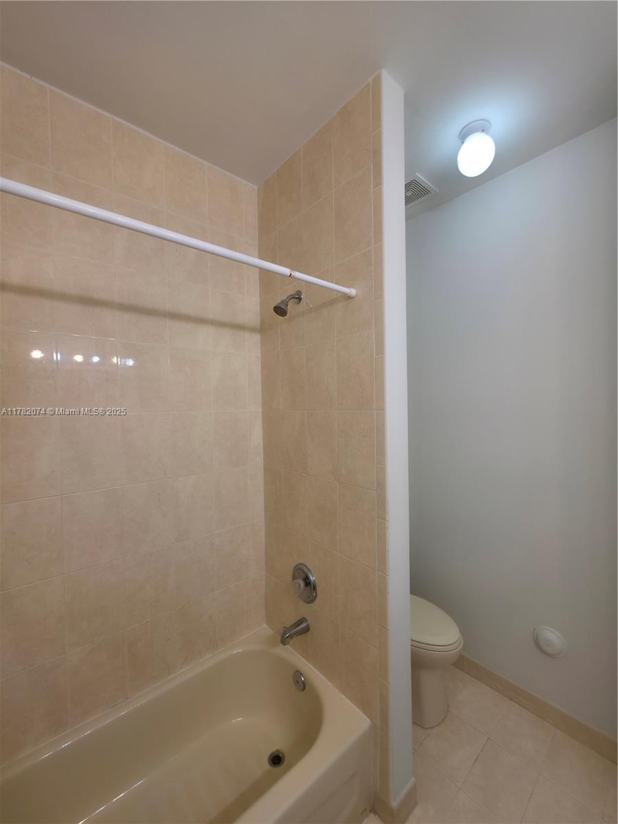 378 Ne 25th Pl 201 Property Photo 20