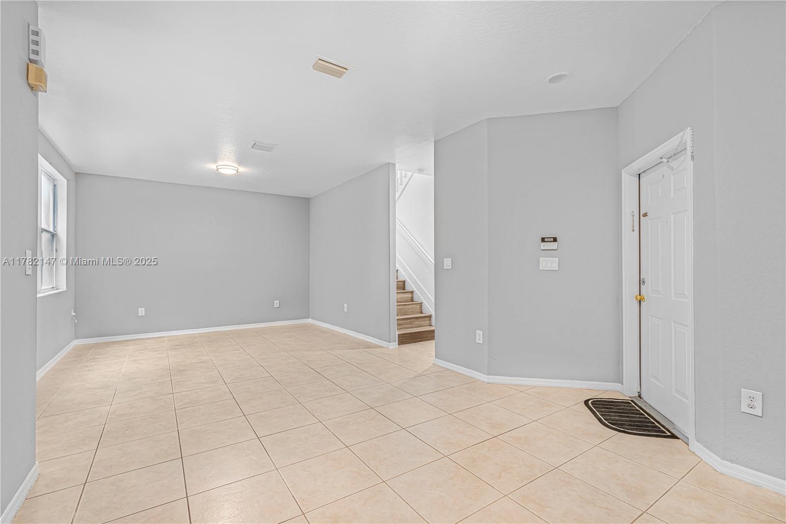 1557 Se 20th Ter Property Photo 5