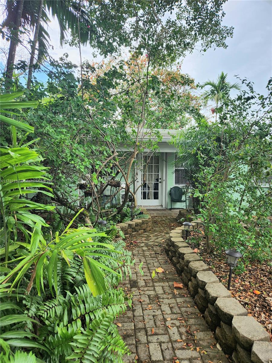 2020 Sw 64th Ave Property Photo