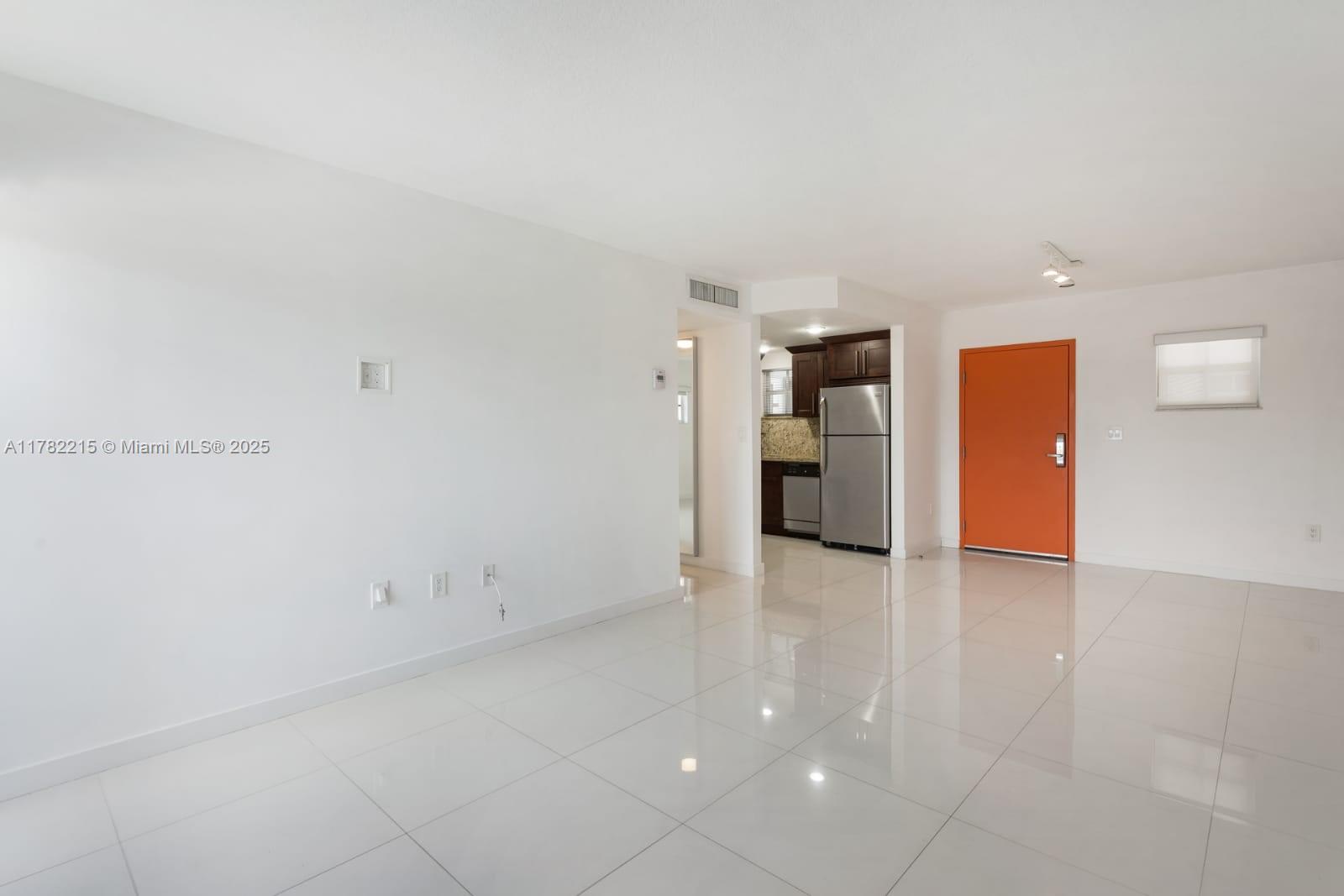 411 Sw 37th Ave 3b Property Photo