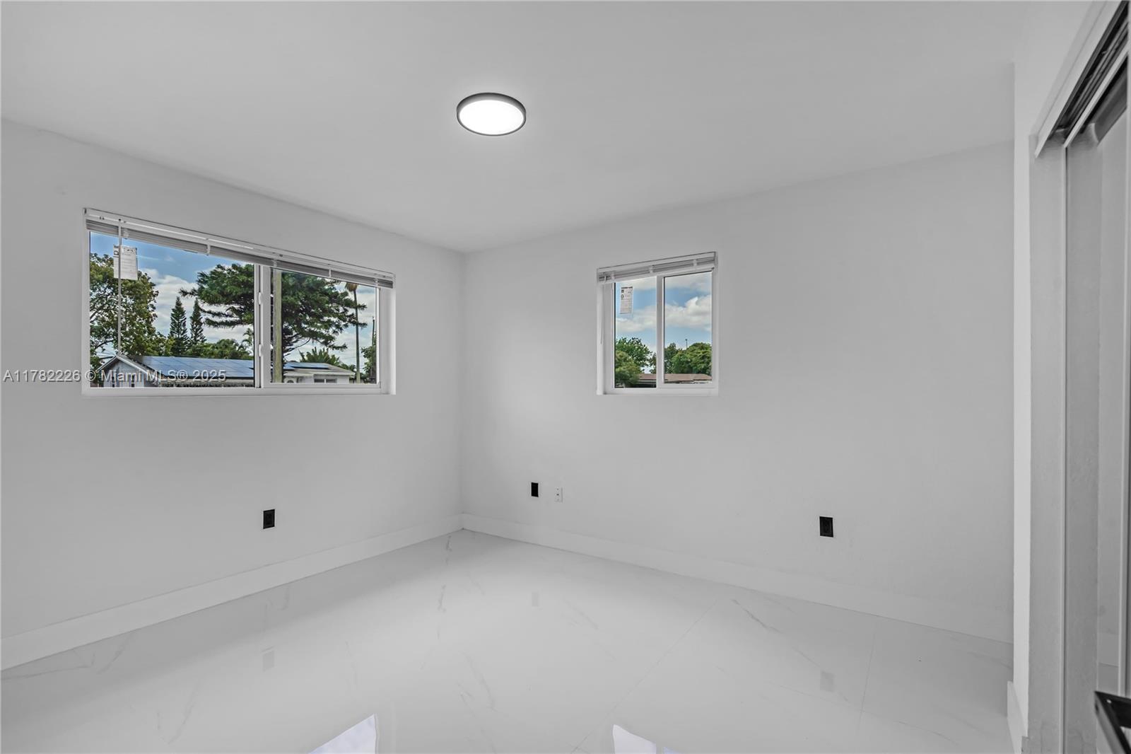 741 Nw 175th Dr Property Photo 48