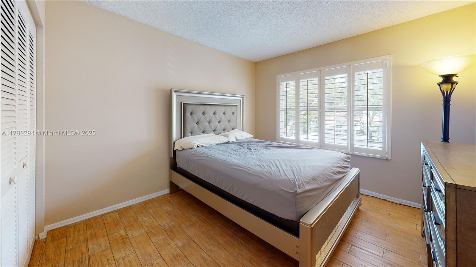 3965 Hyde Park Cir 3965 Property Photo 9