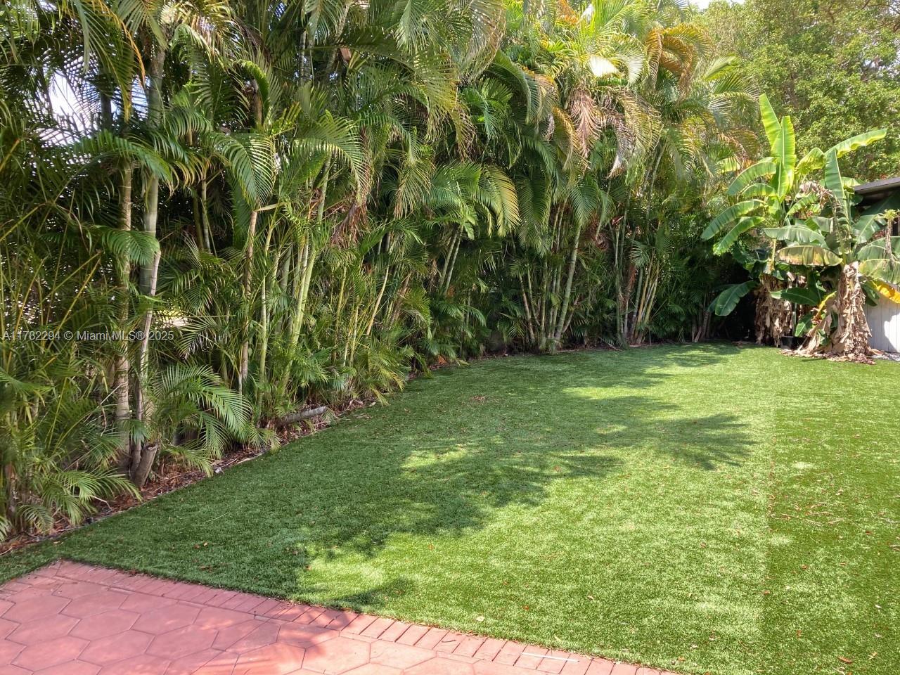 3965 Hyde Park Cir 3965 Property Photo 23