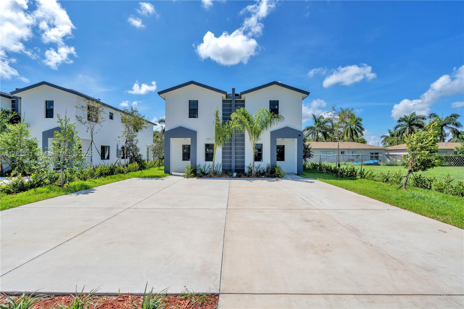 1231 1233 Nw 9 Ave Condo Real Estate Listings Main Image