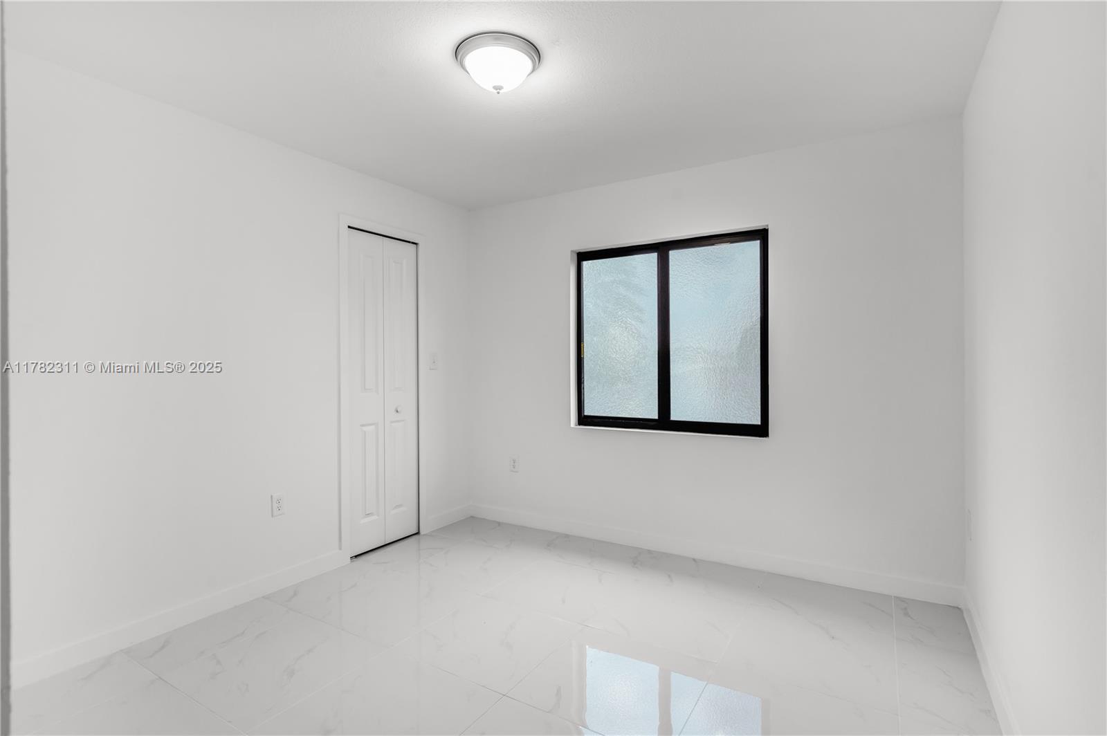 1231-1233 Nw 9 Ave Property Photo 6
