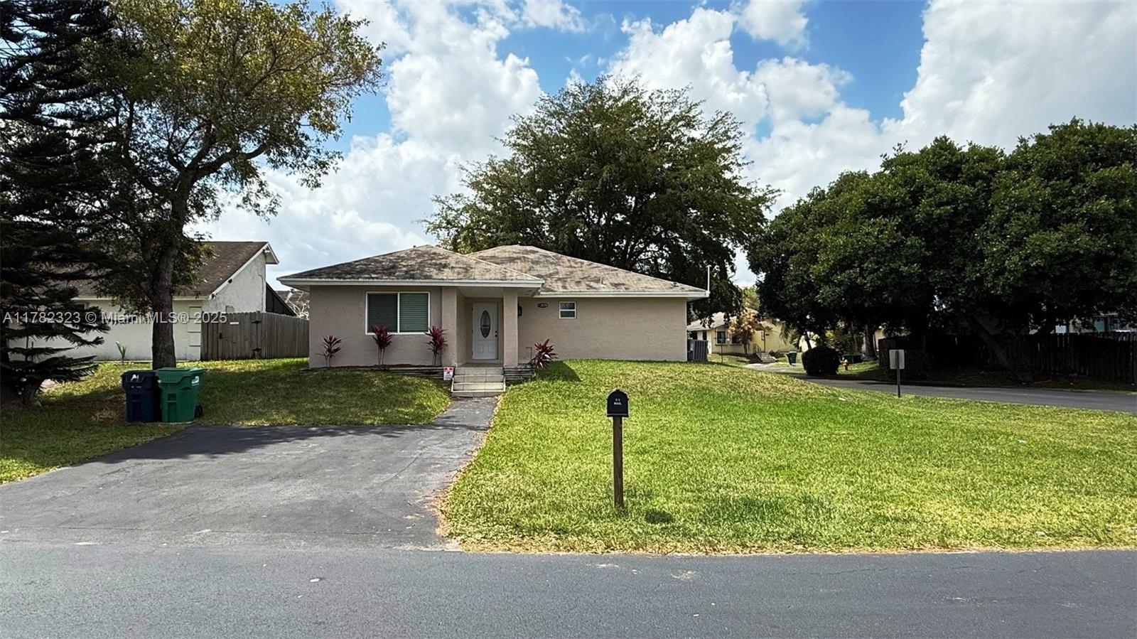 13570 Sw 286th Ter Property Photo 3