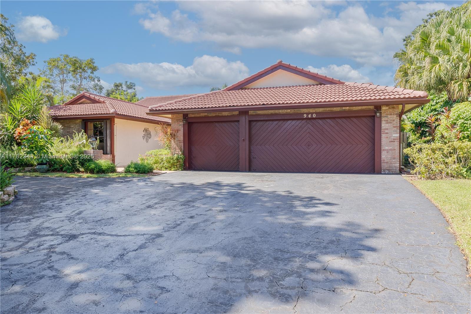 940 Nw 110th Ln Property Photo