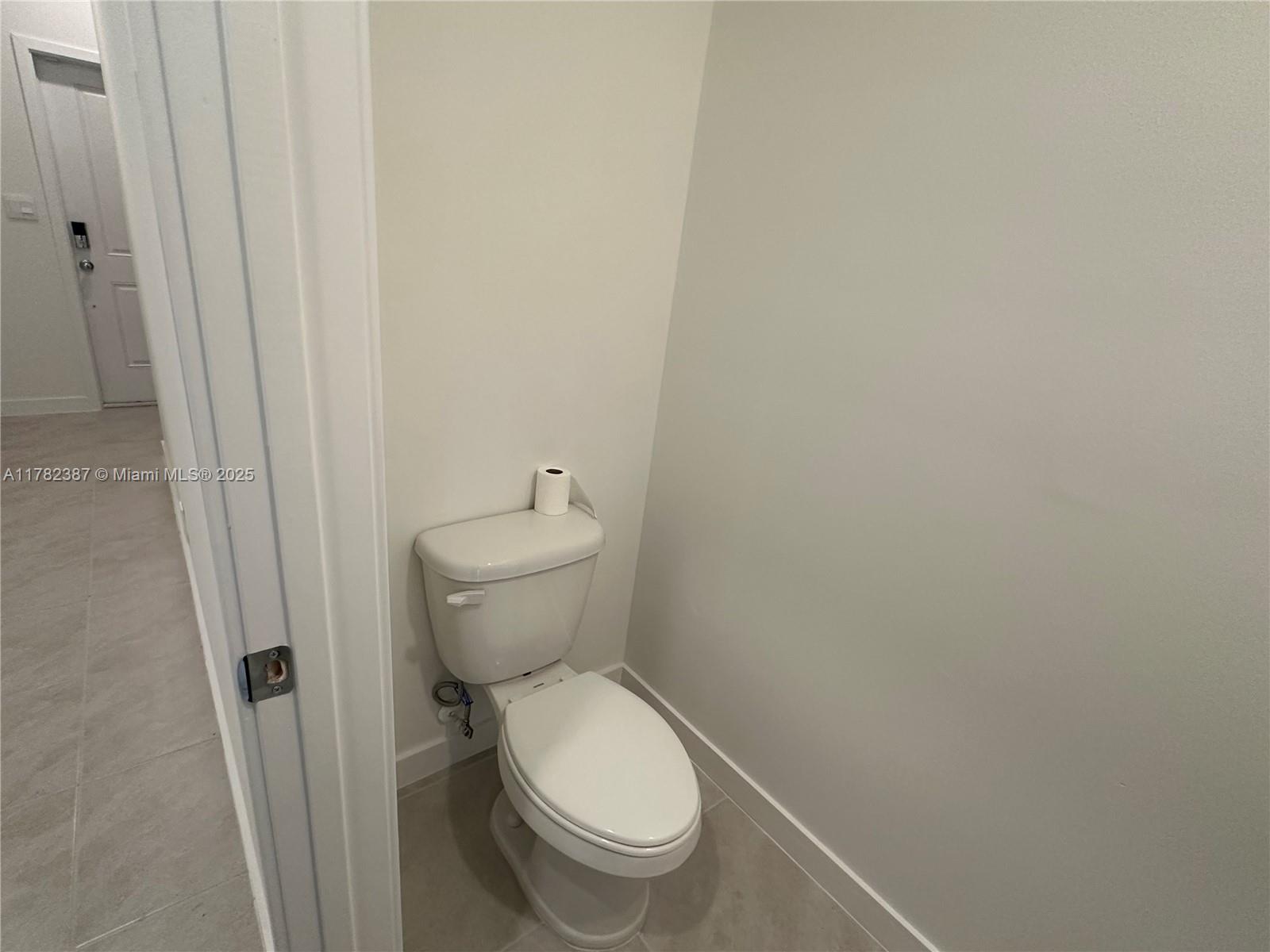 822 Sw 11th Ter Property Photo 14