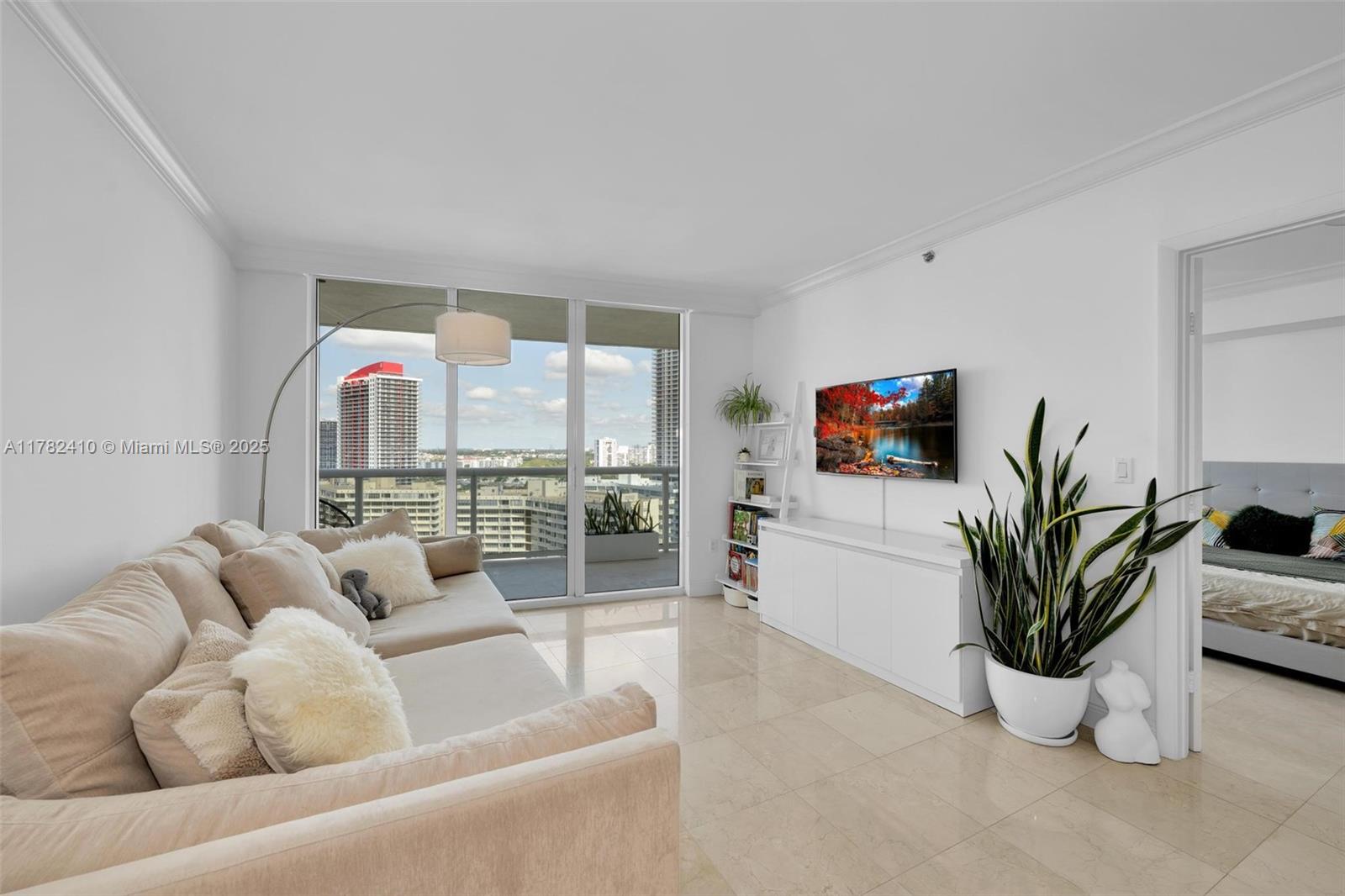 1850 S Ocean Dr 1709 Property Photo