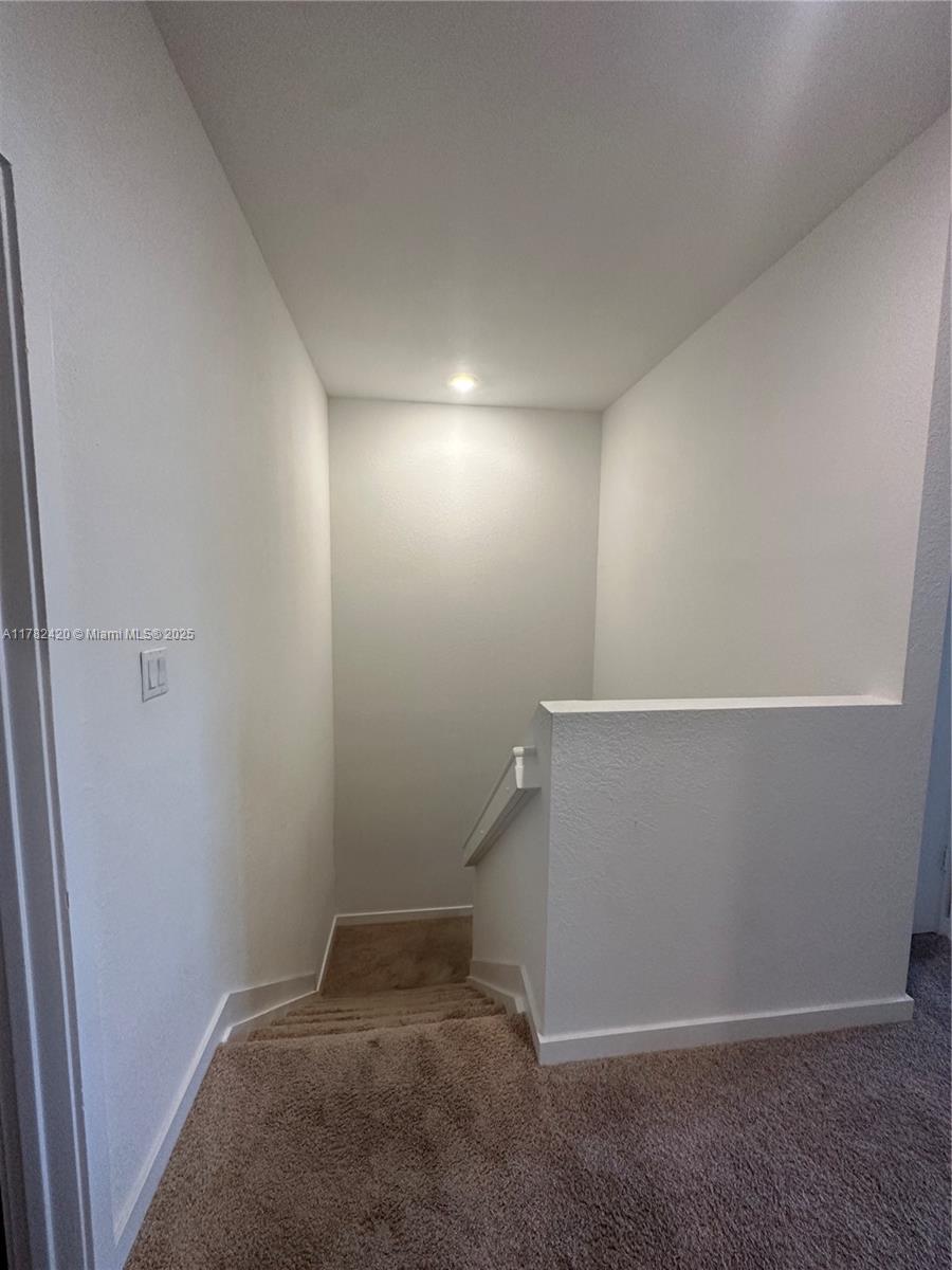 381 Ne 5th Place Property Photo 15