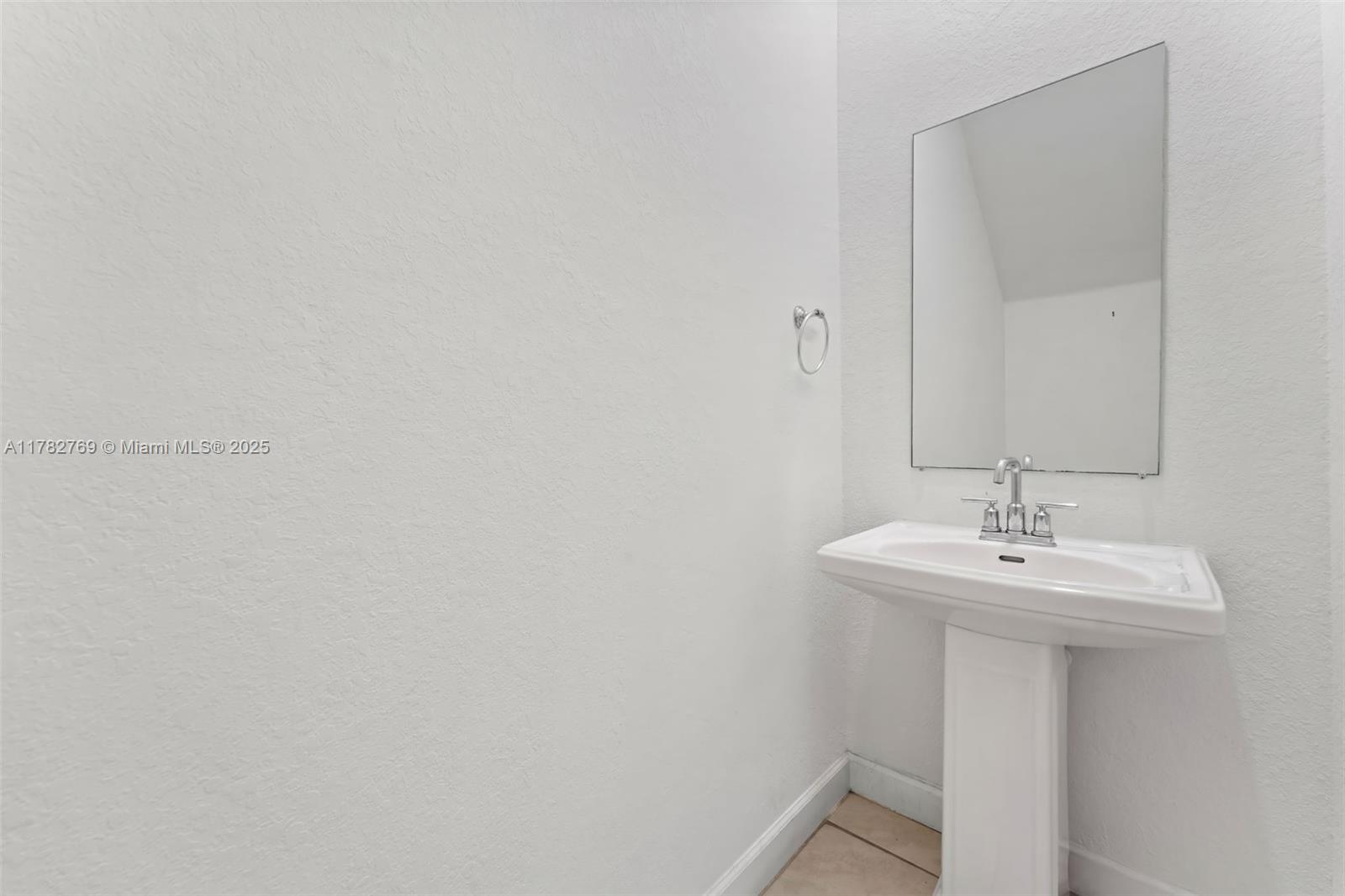 1161 Sw 6th Ct 0 Property Photo 8