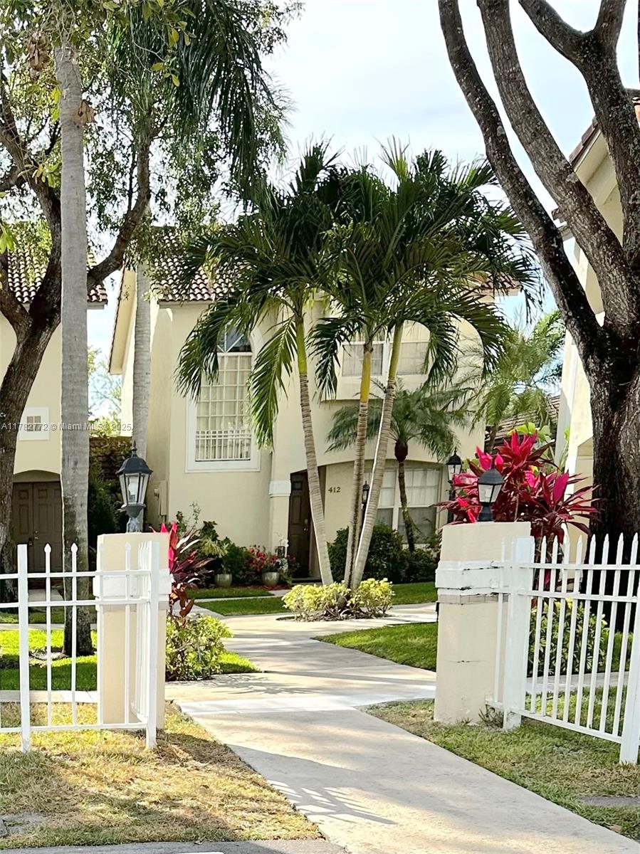 A11782772 Property Photo